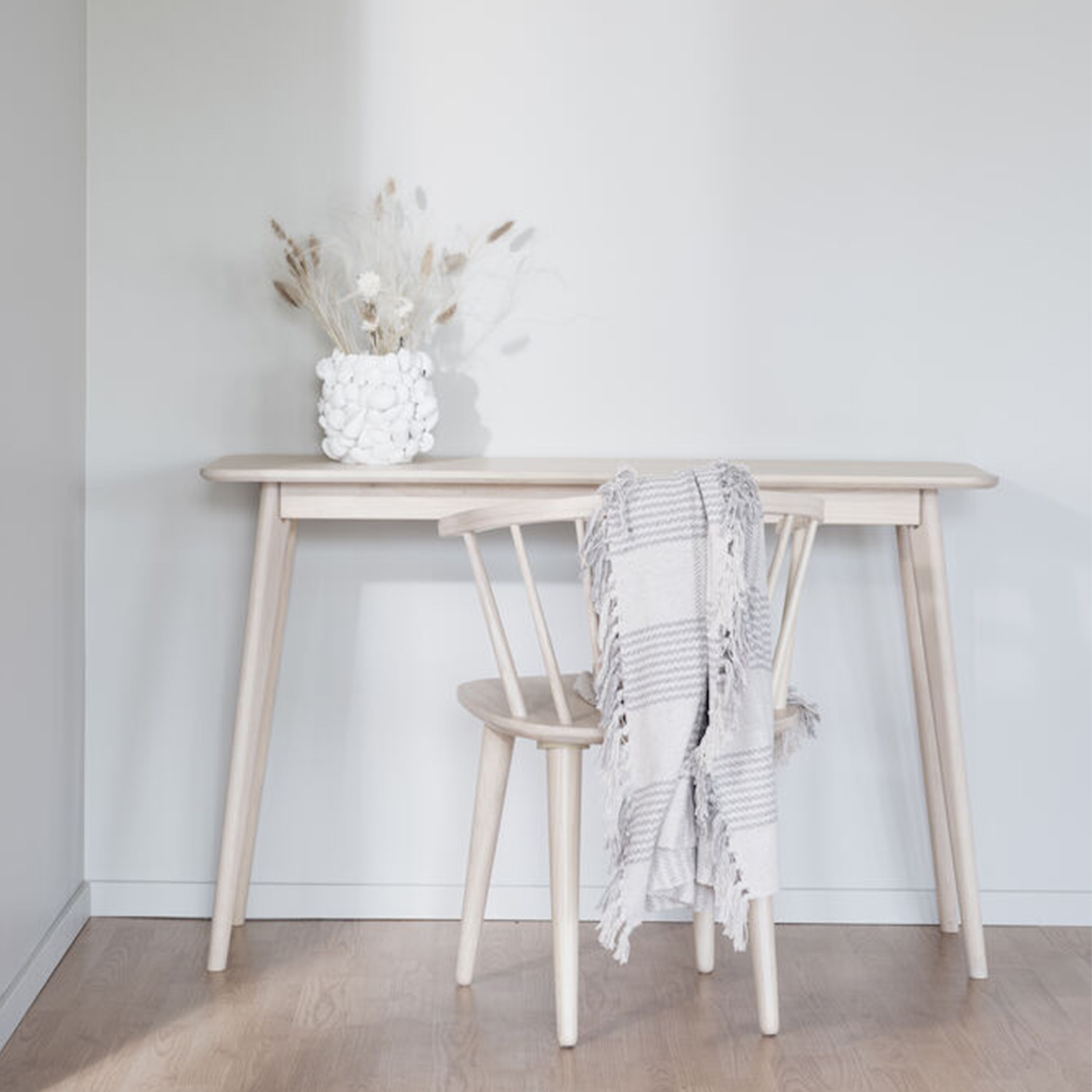 Rowico Home Carmen Matstol Vitpigmenterad