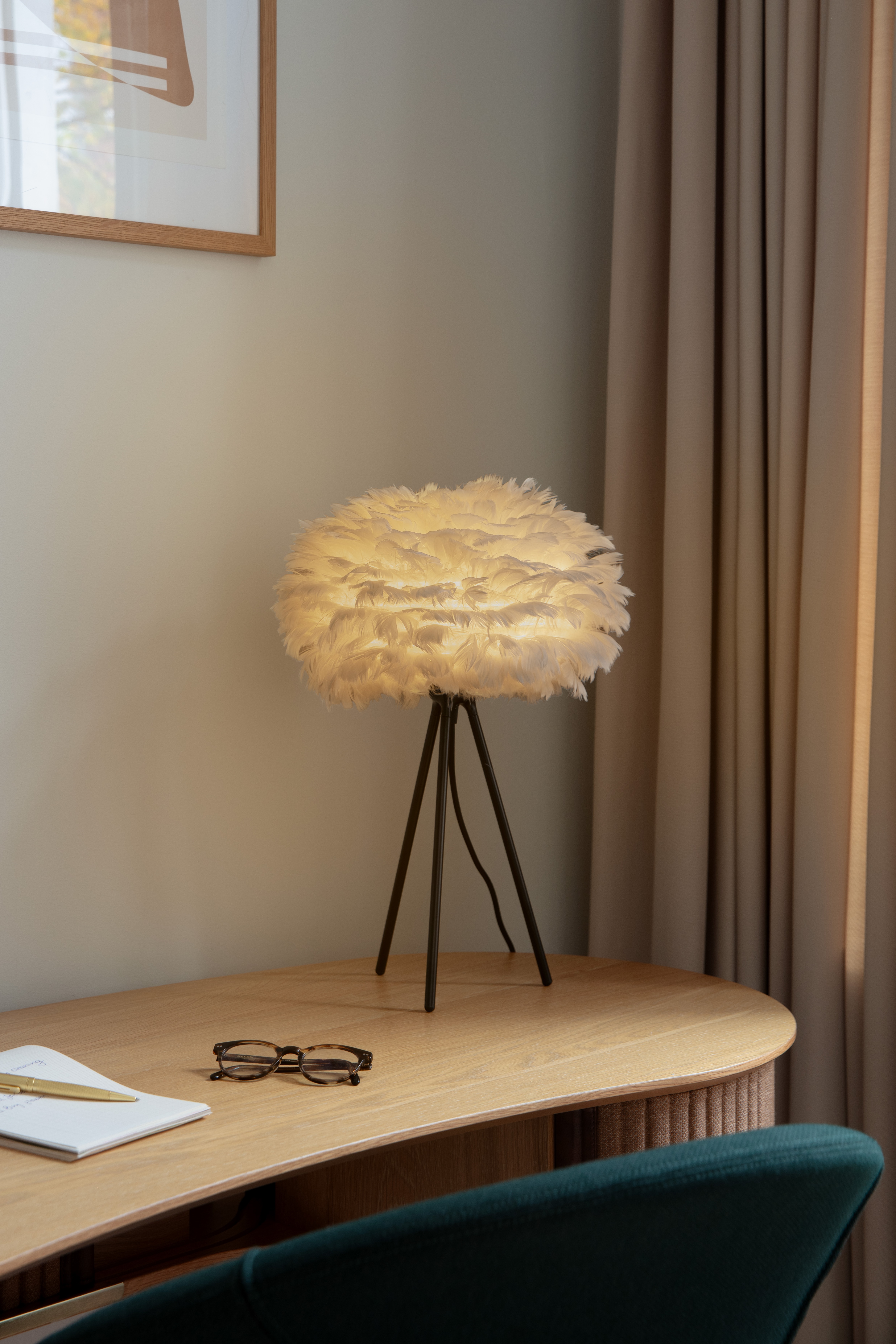 Umage Tripod Table Lampunjalka Musta