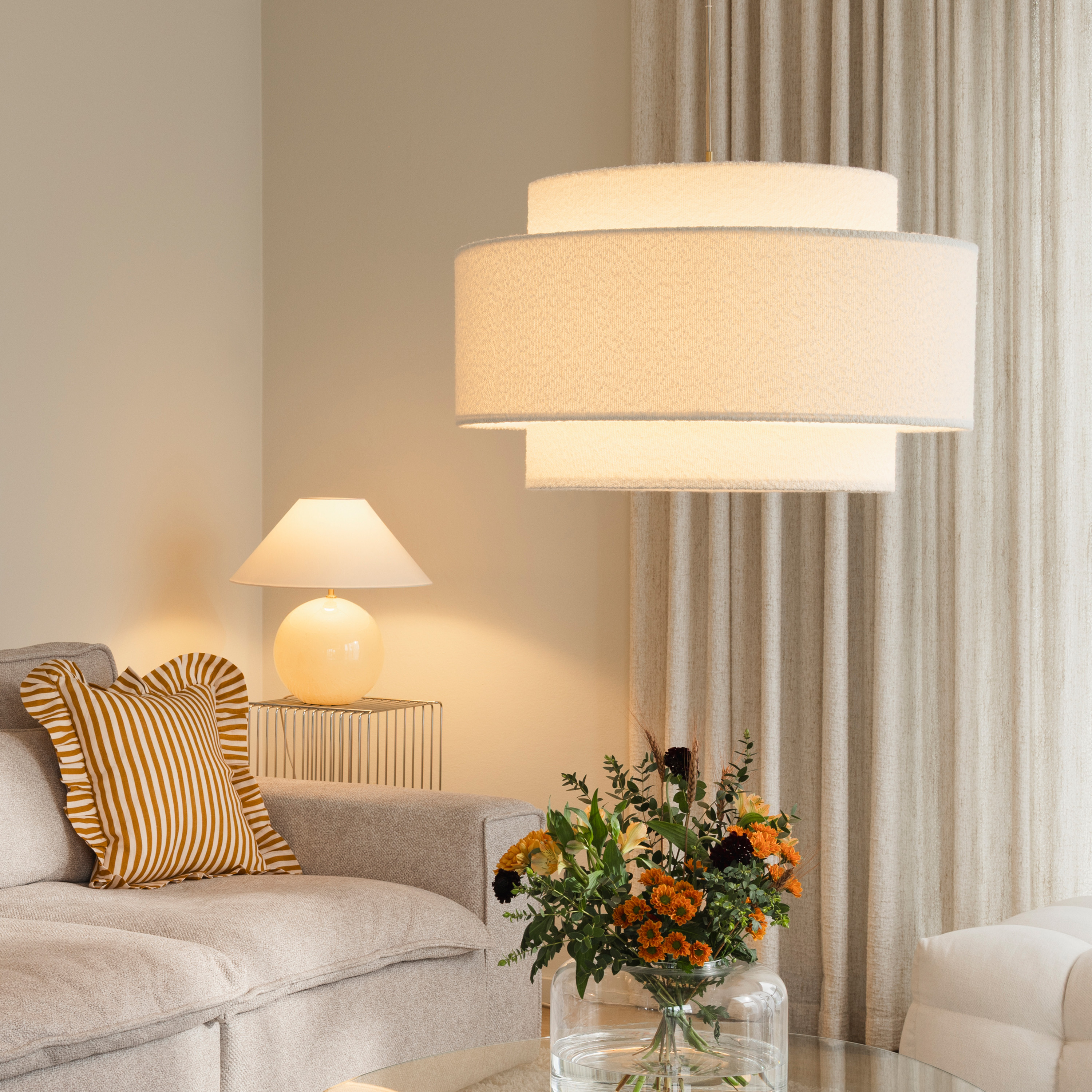 Globen Lighting Iris Pöytävalaisin Kermanvalkoinen 45cm