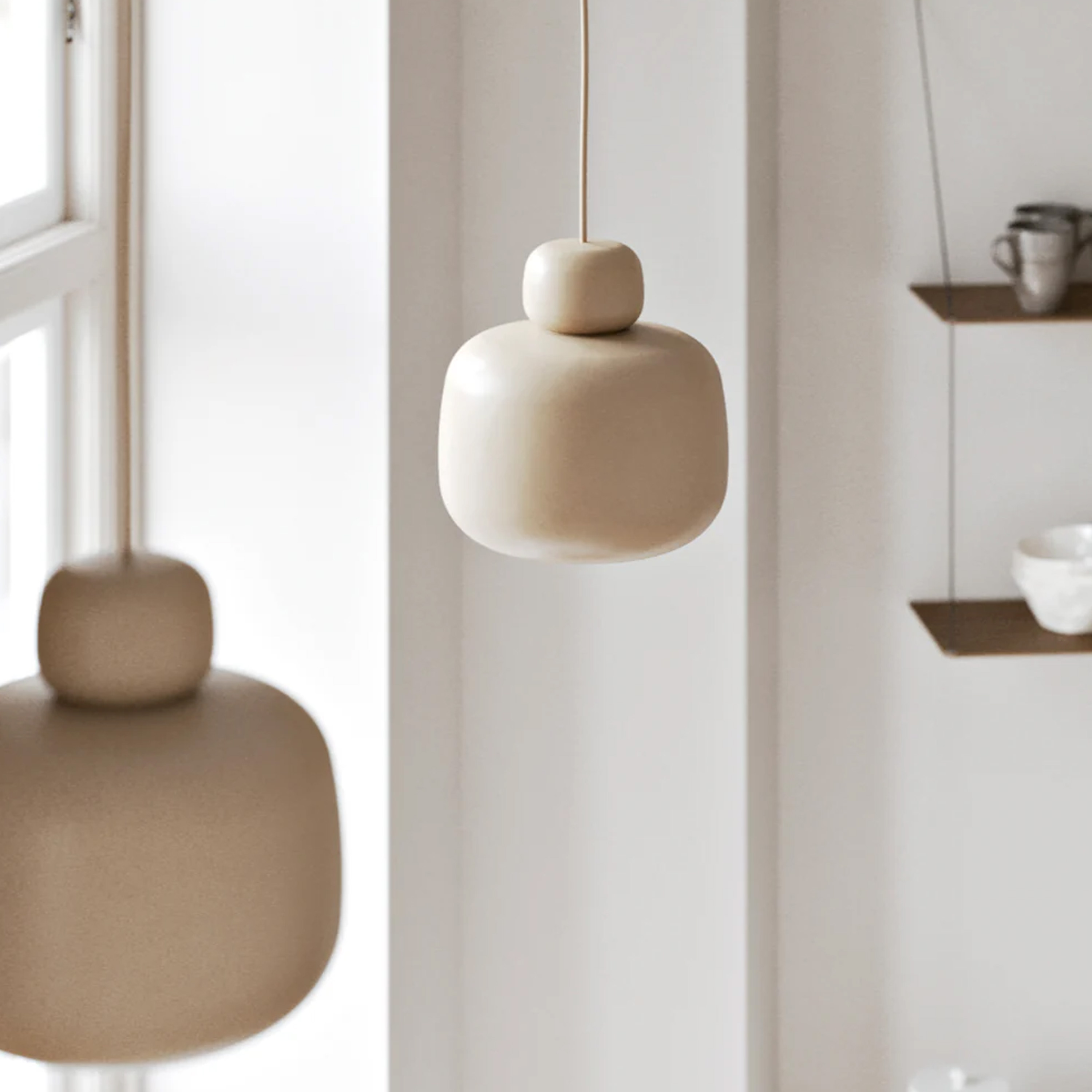 Woud Stone Riippuvalaisin Beige Large