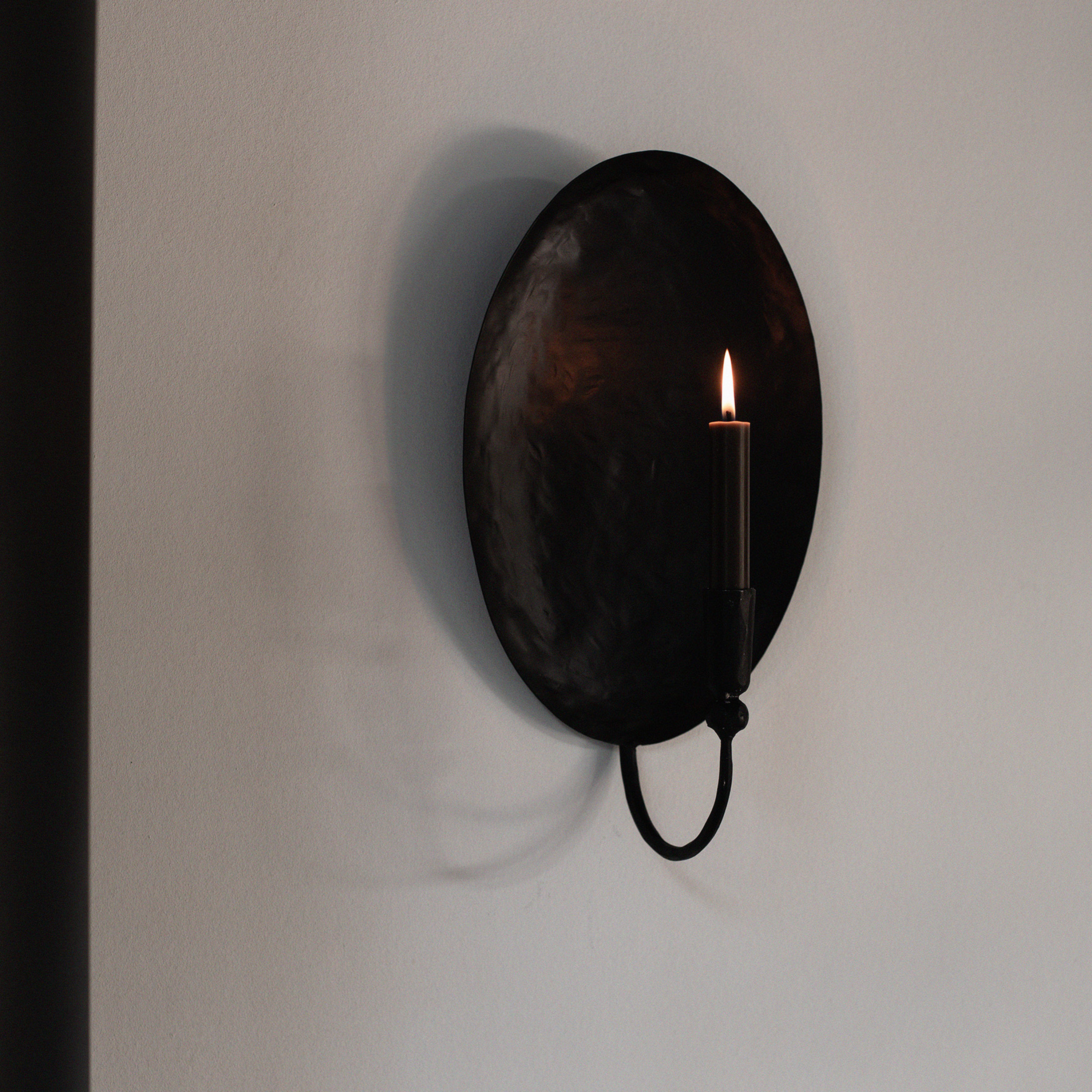 Tell me more Boule Ovaali Seinäkynttilänjalka Black