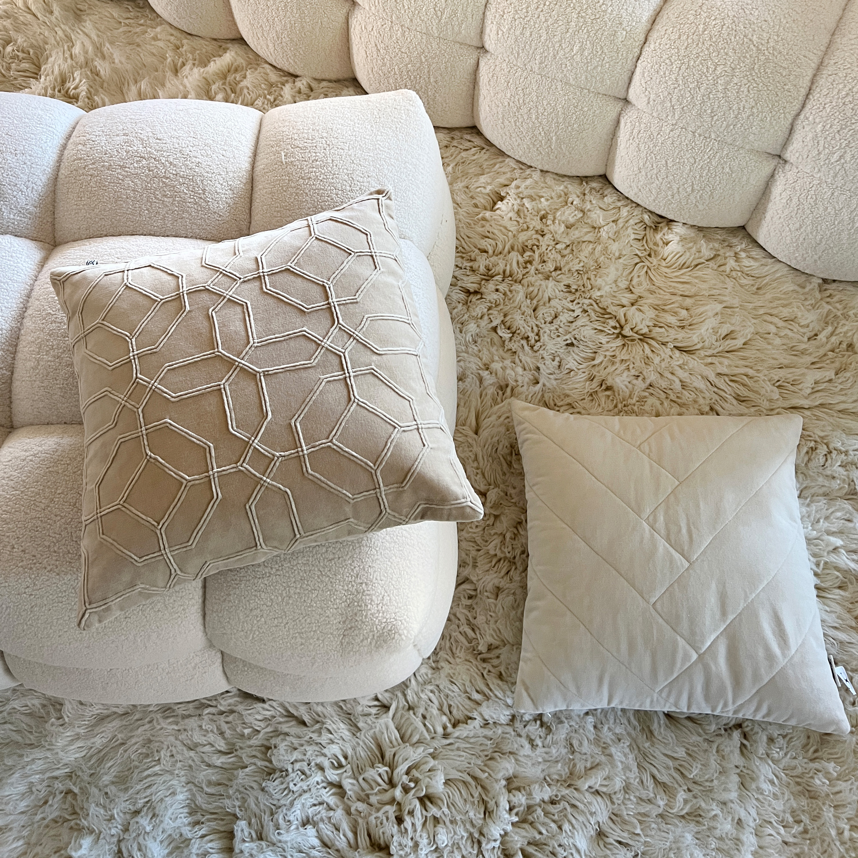 Sleepo Collection Billie Sittpuff Creme Teddy Large