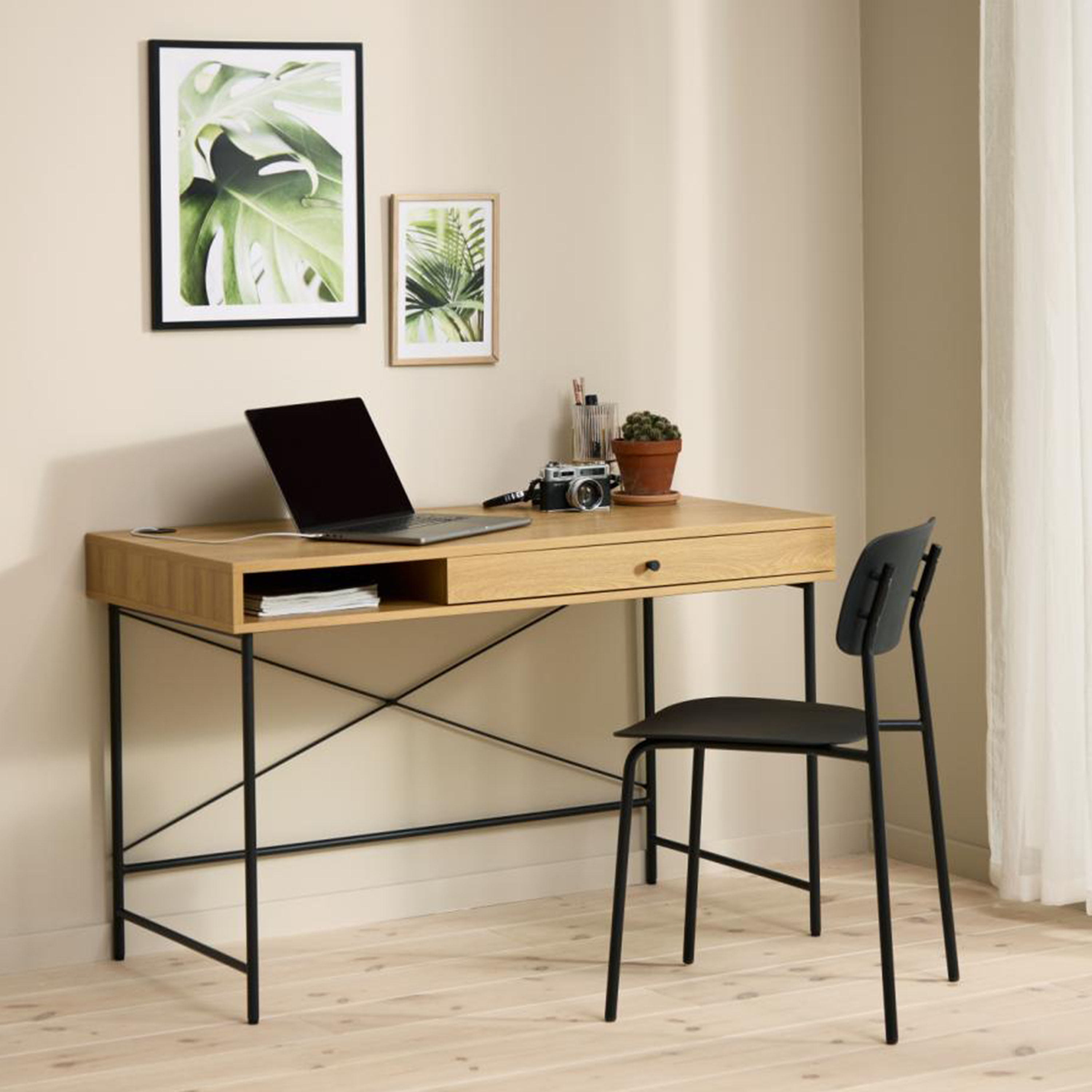 Nordic Home Elin Schreibtisch Eiche 120cm