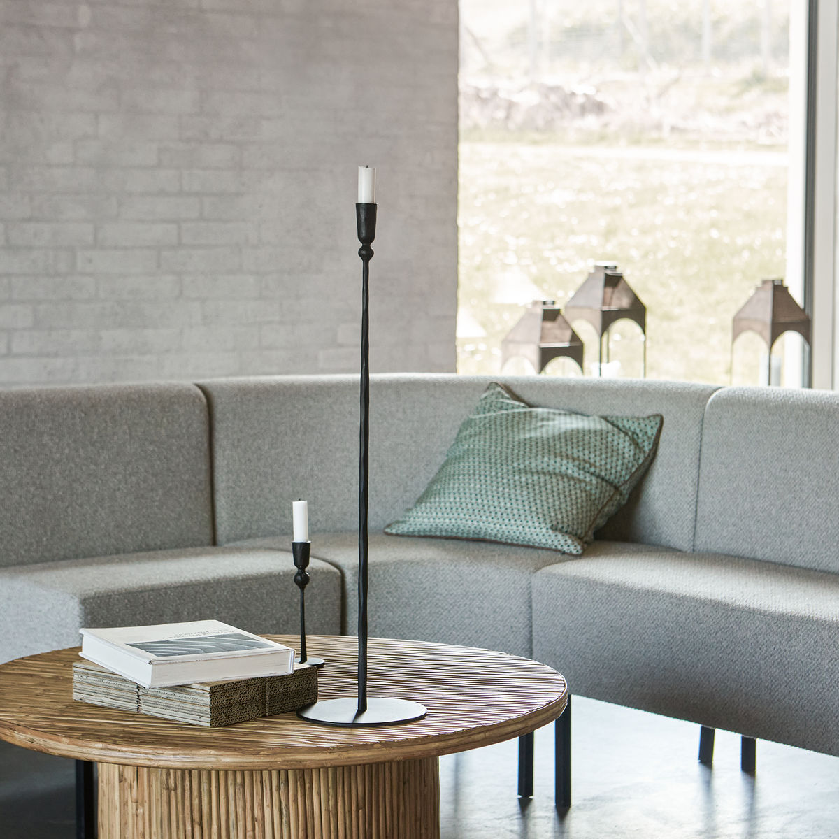 House Doctor Trivo Ljusstake Svart 80cm