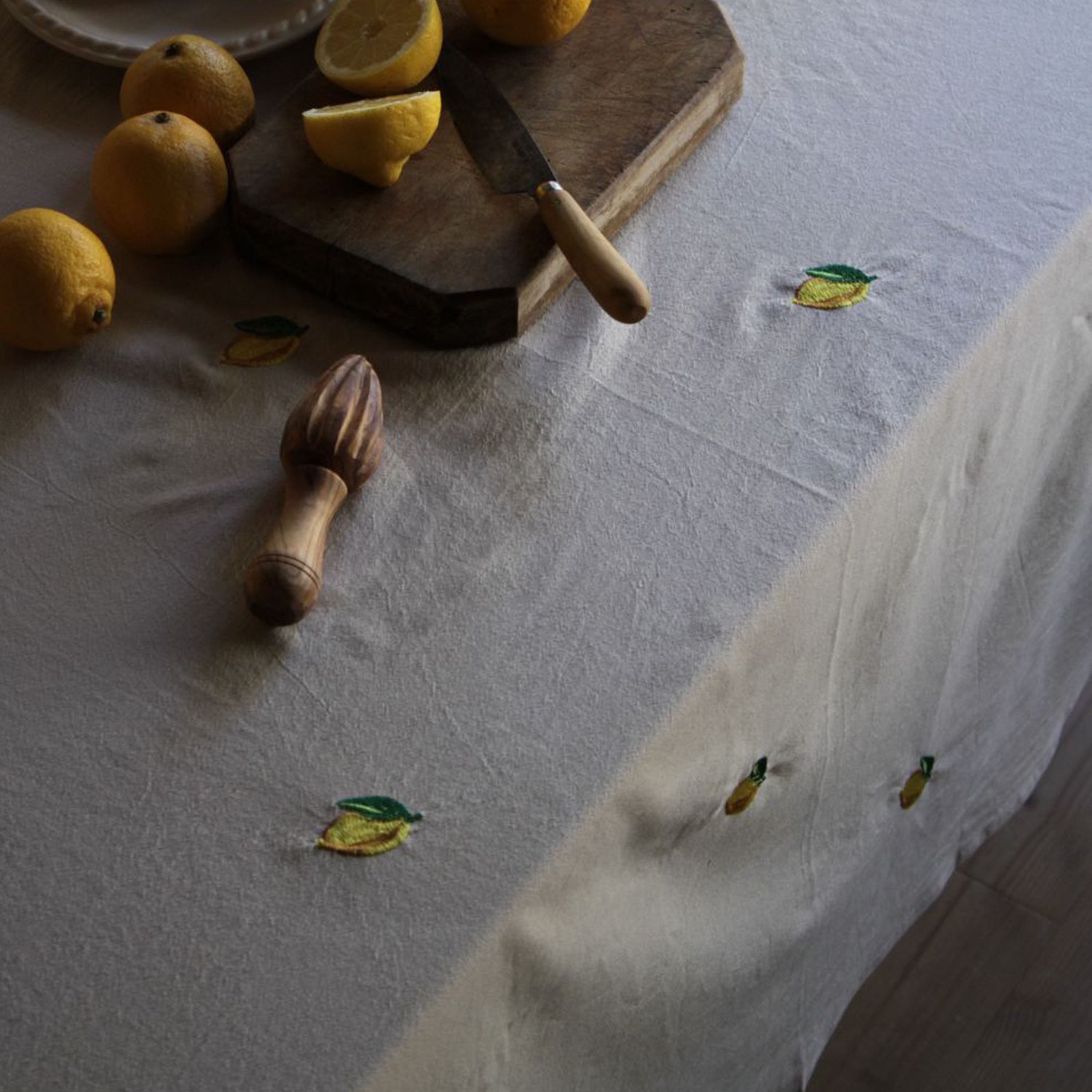 Midnatt Soda Lemon Duk 145x250