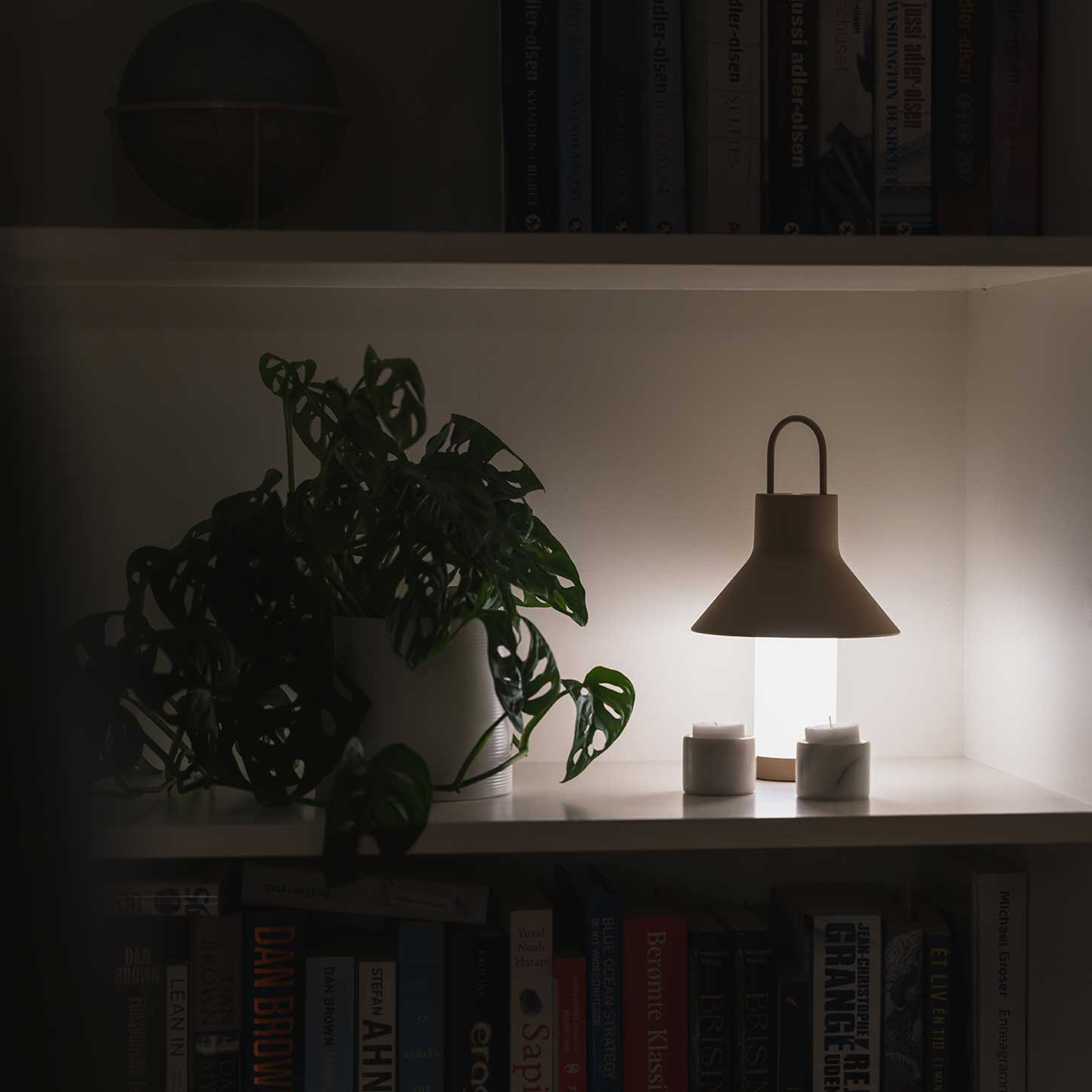 LOOM Design Shadow Akku-Tischleuchte Grey/Beige Ø15