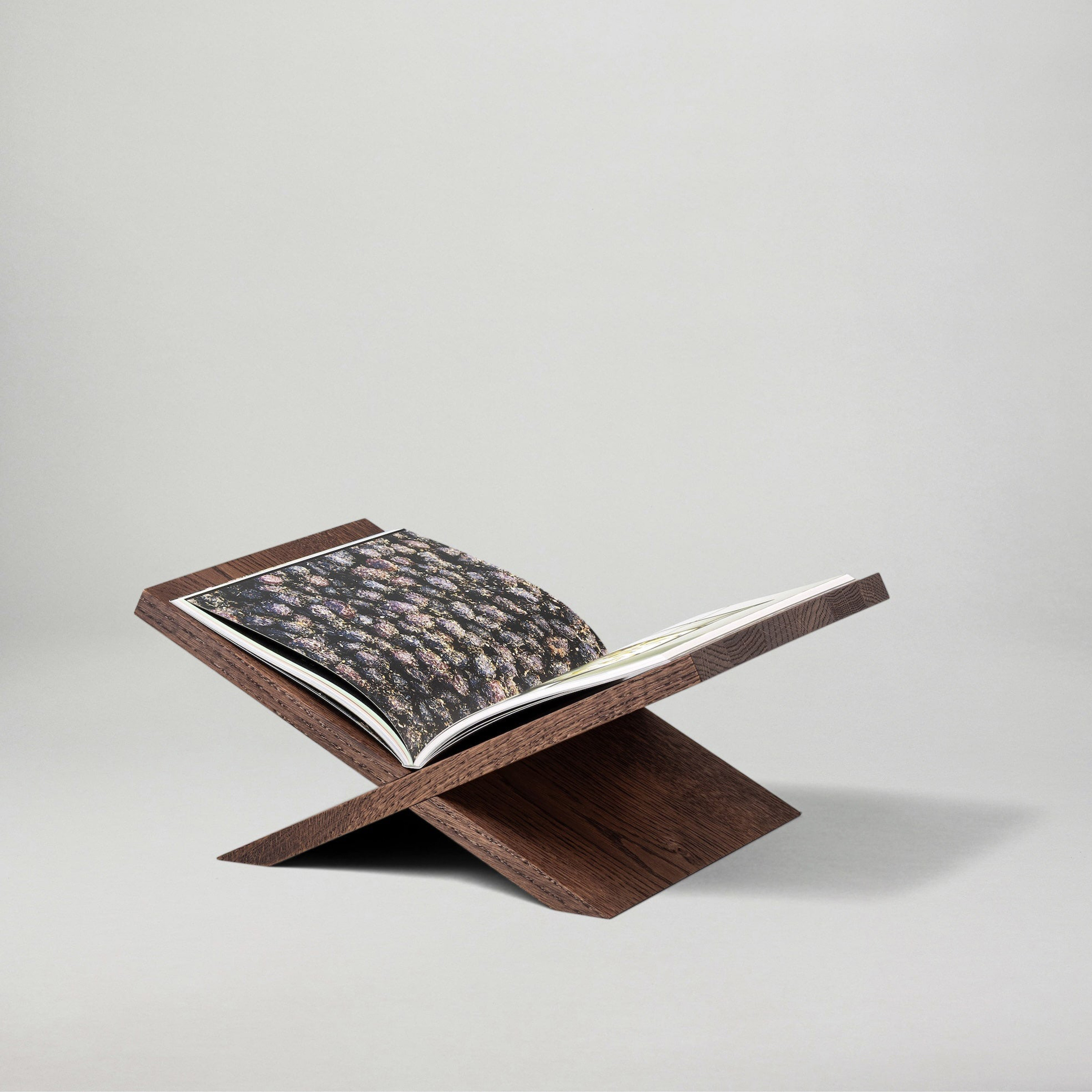 New Mags Rest Bokställ Smoked Oak