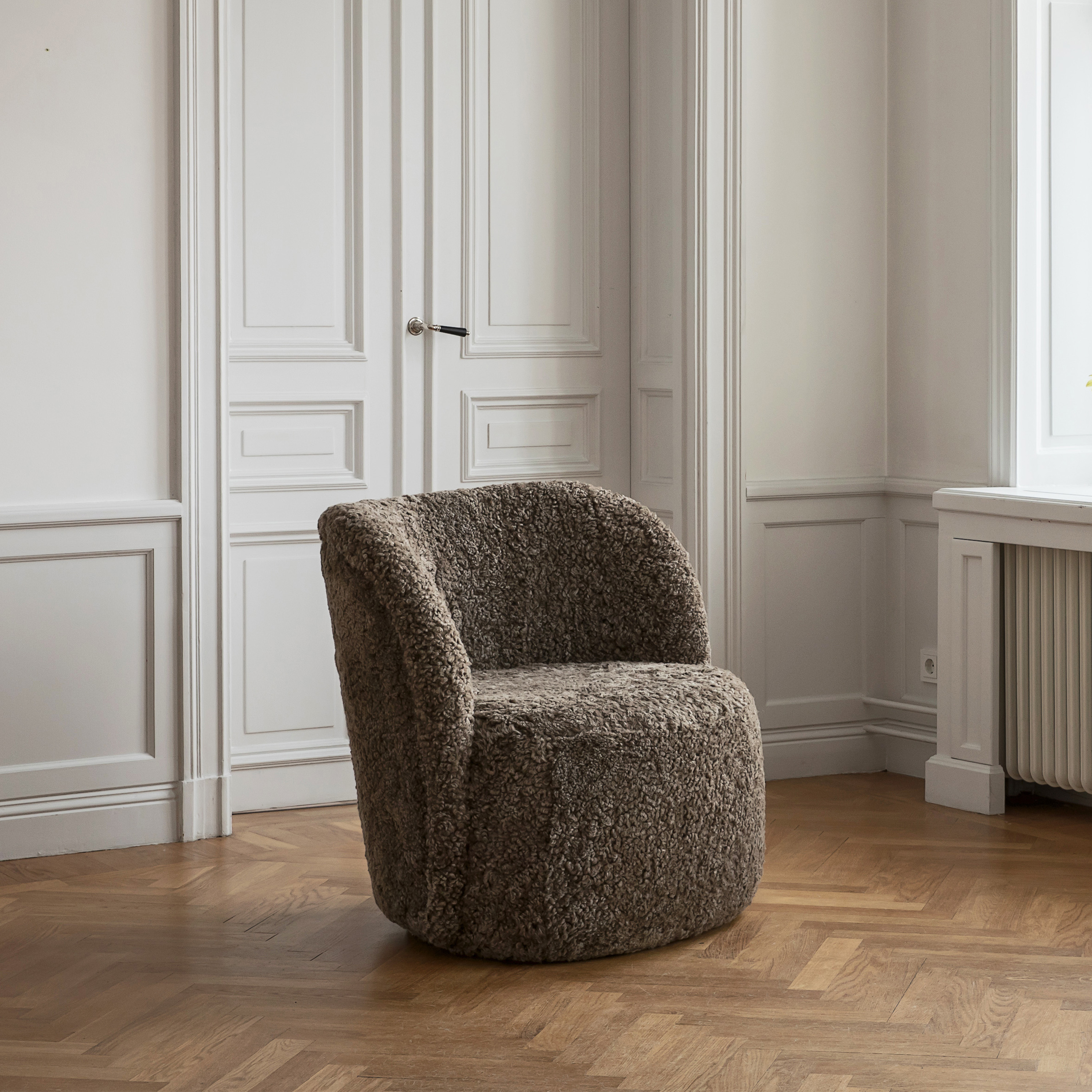 Sleepo Collection - Lollo Fåtölj Fårskinn Brown - Brun