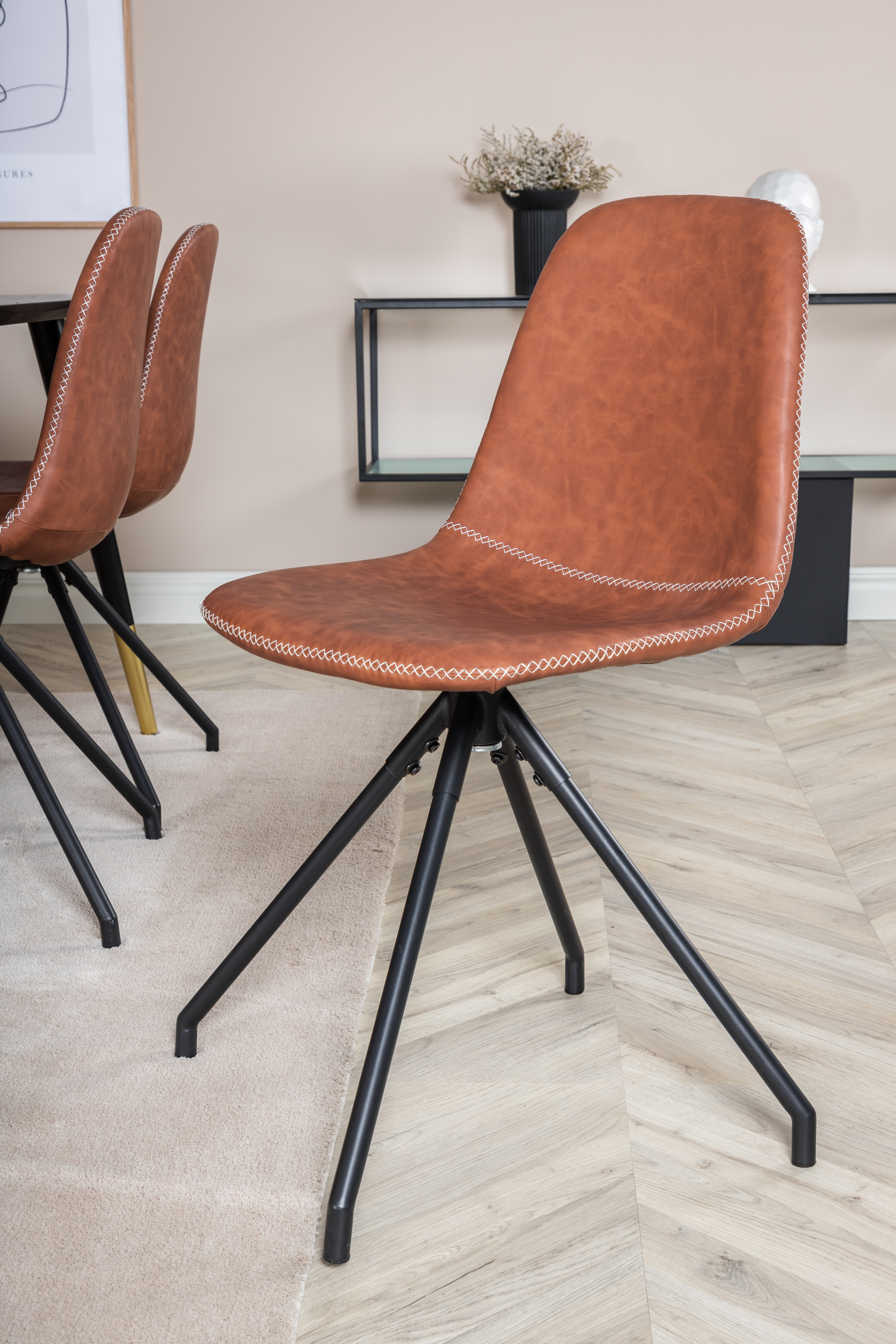 Venture Home Susanne Matstol Konstläder Brun