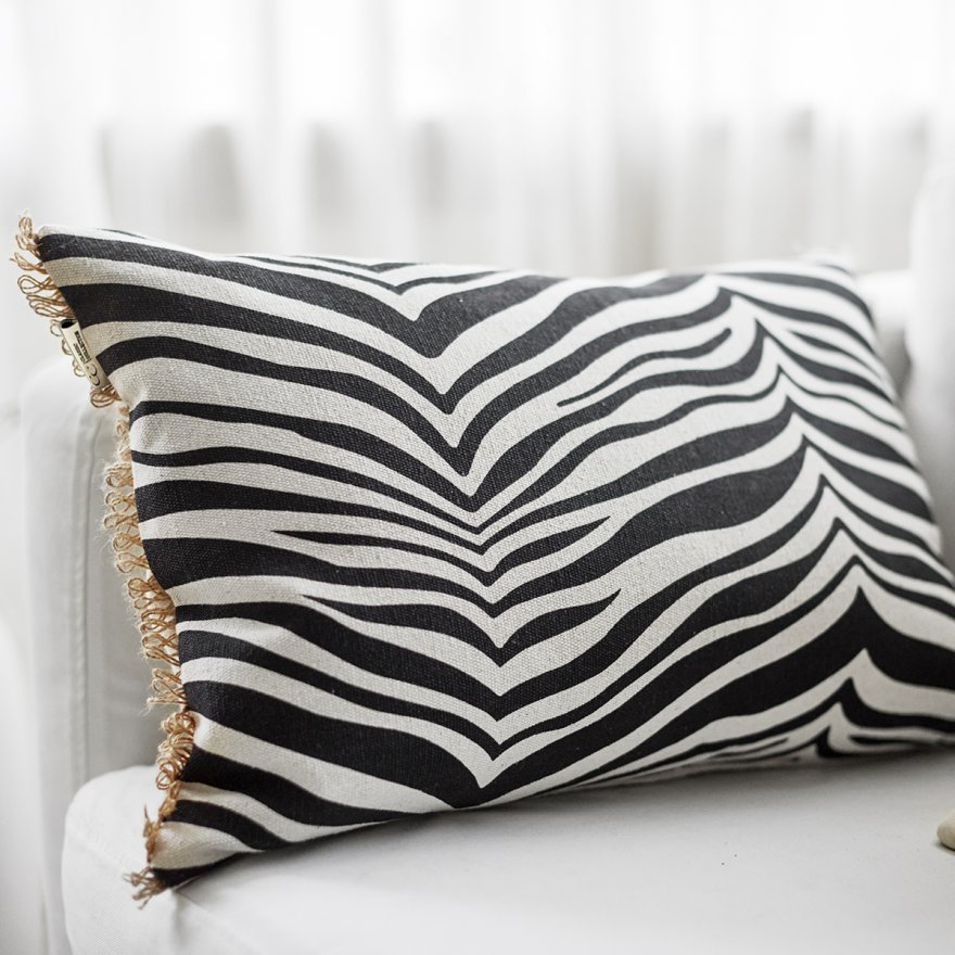 Classic Collection Zebra Prydnadskudde Svart 40x60