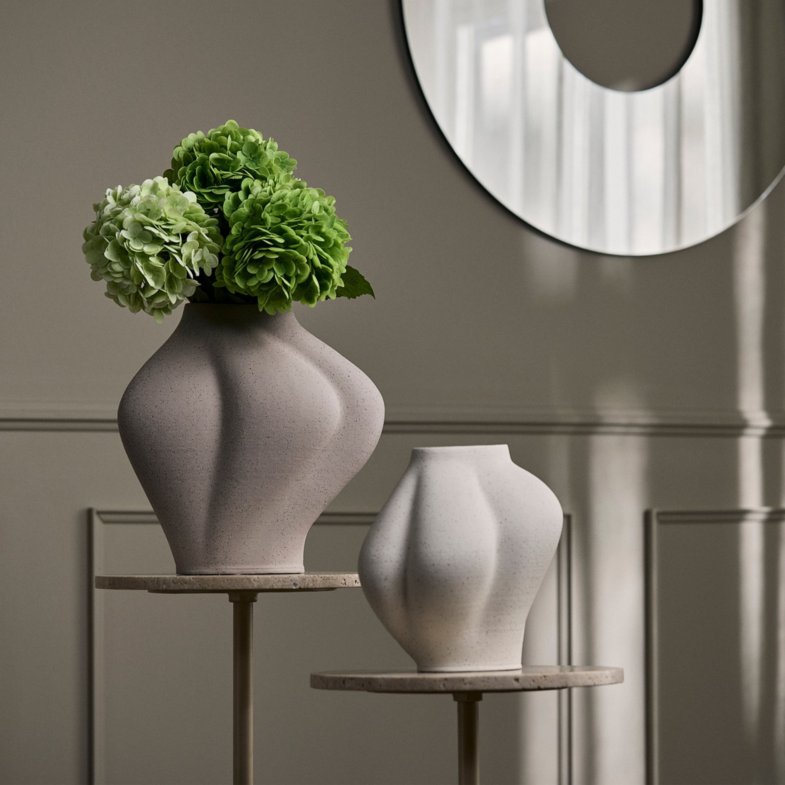 AYTM Saltare Vase Taupe Wide