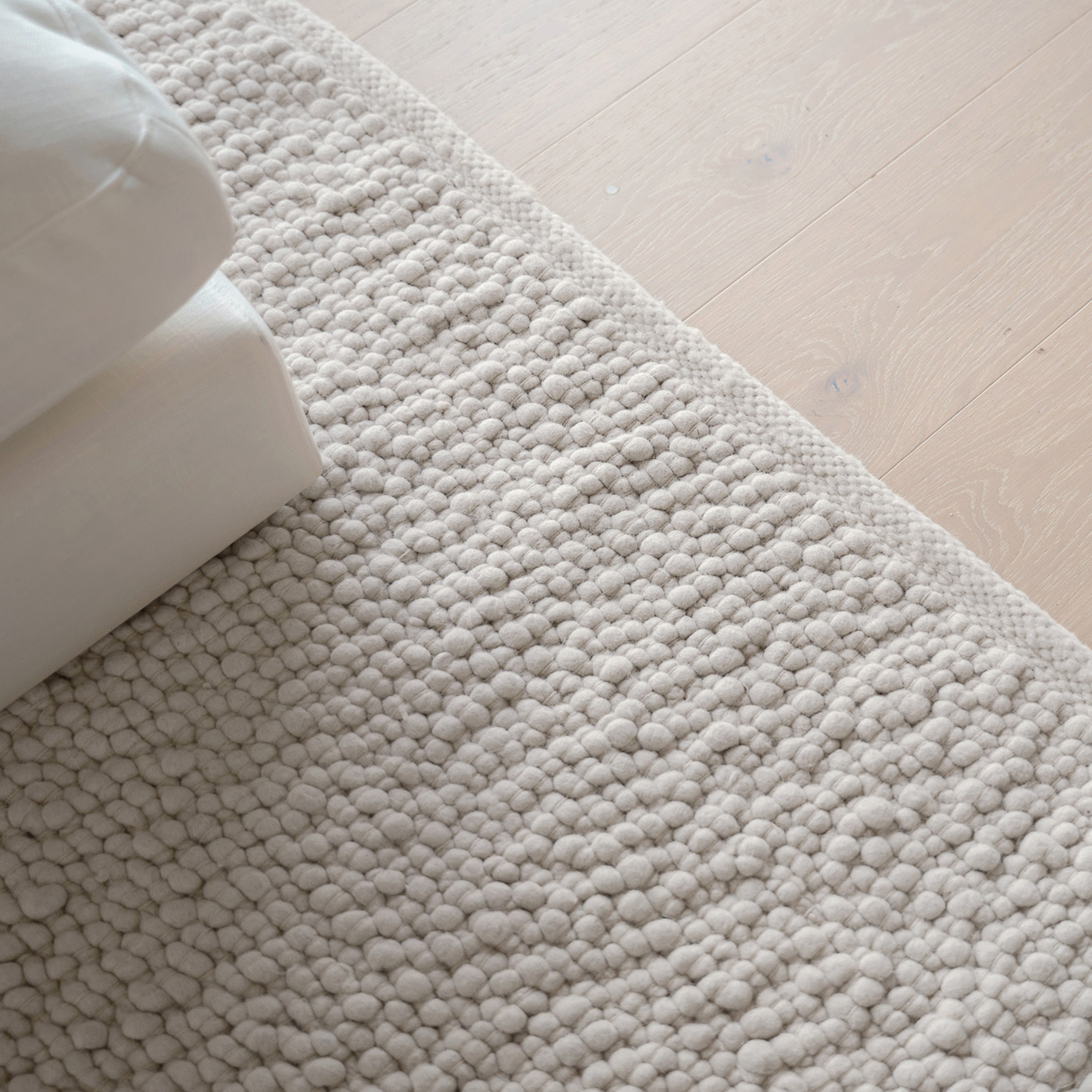 Sleepo Collection - Paros Ullteppe White 250x350 - Hvit  - Ulltepper
