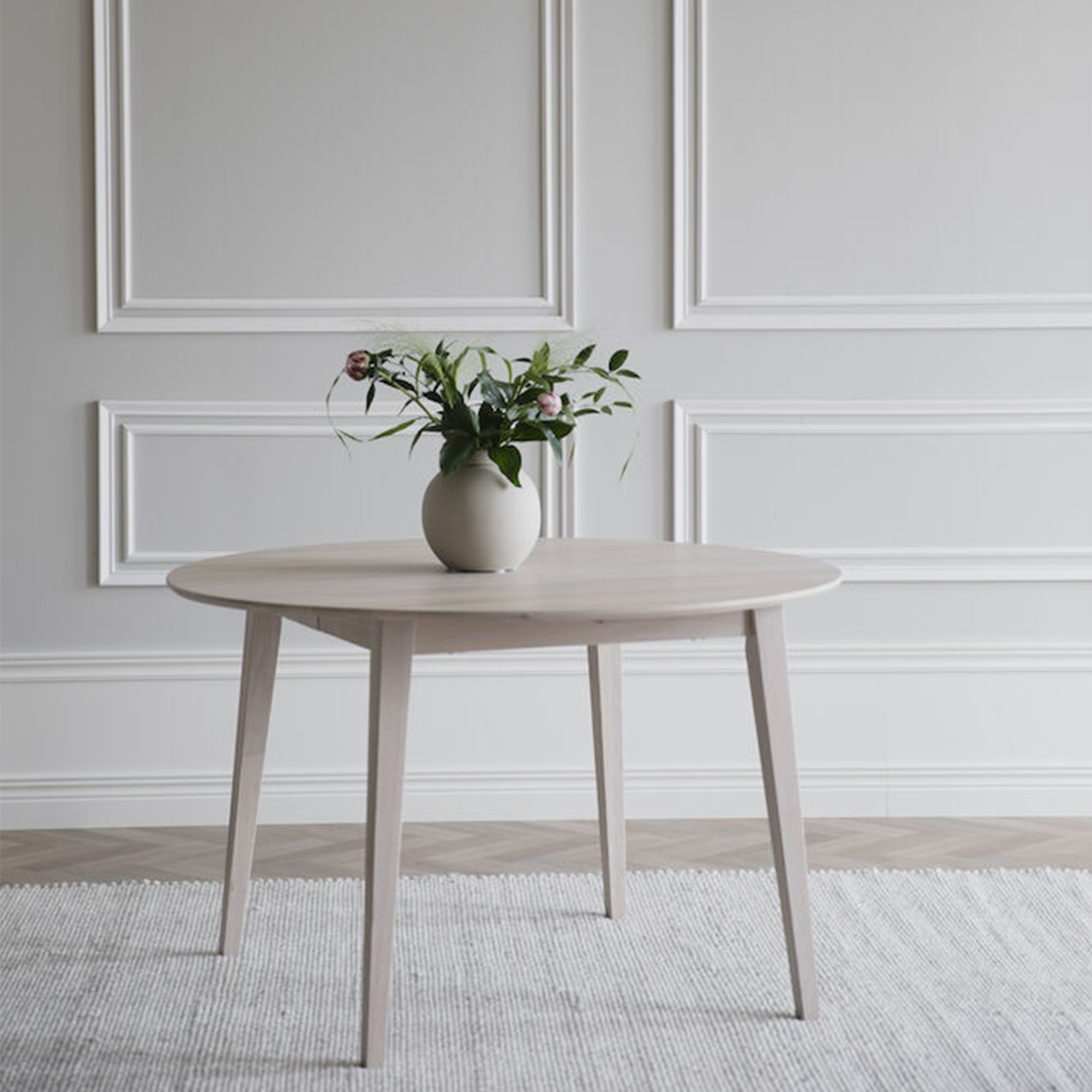 Rowico Home Filippa Matbord Vitpigmenterad Ø120/165cm