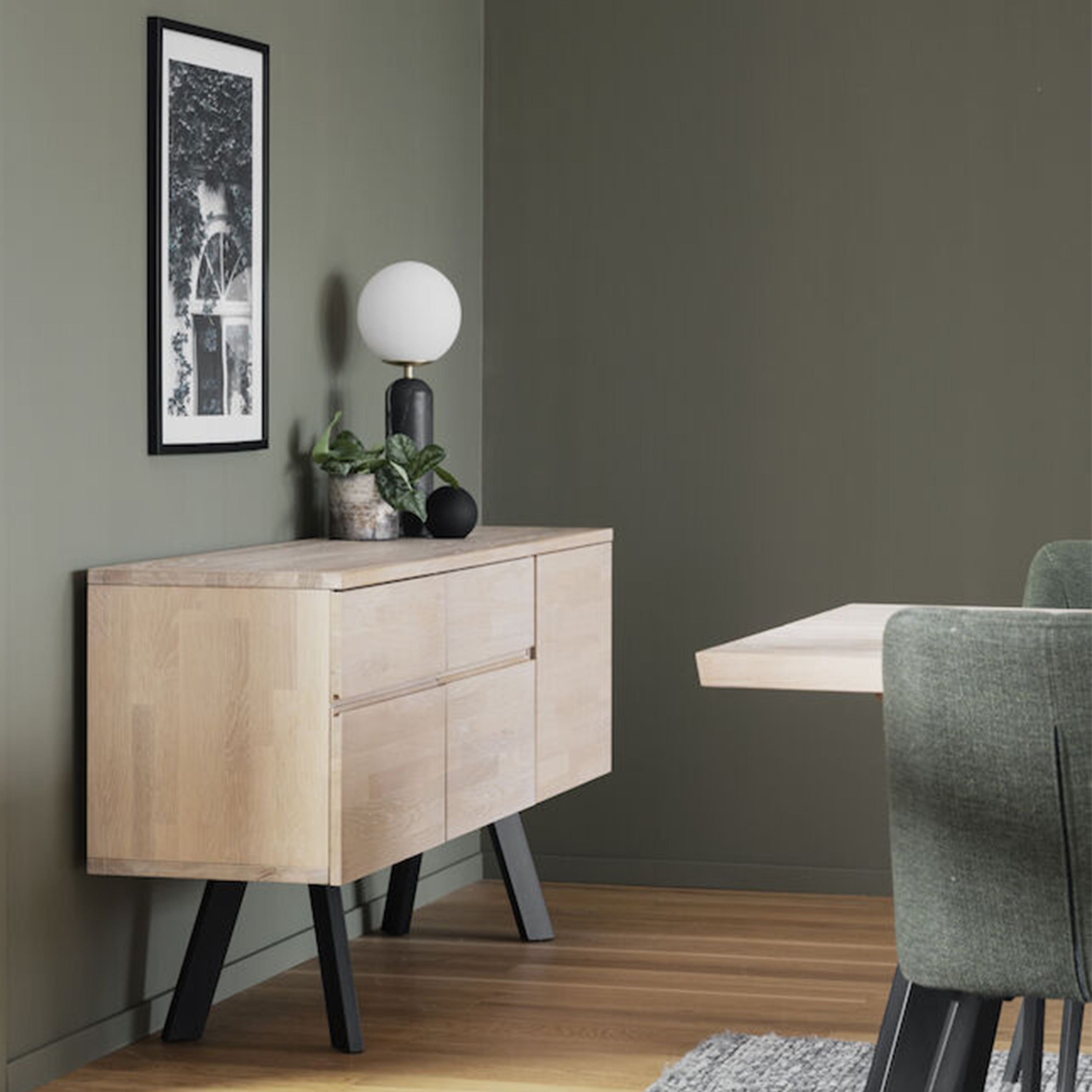 Rowico Home Fred Sideboard Vitpigmenterad