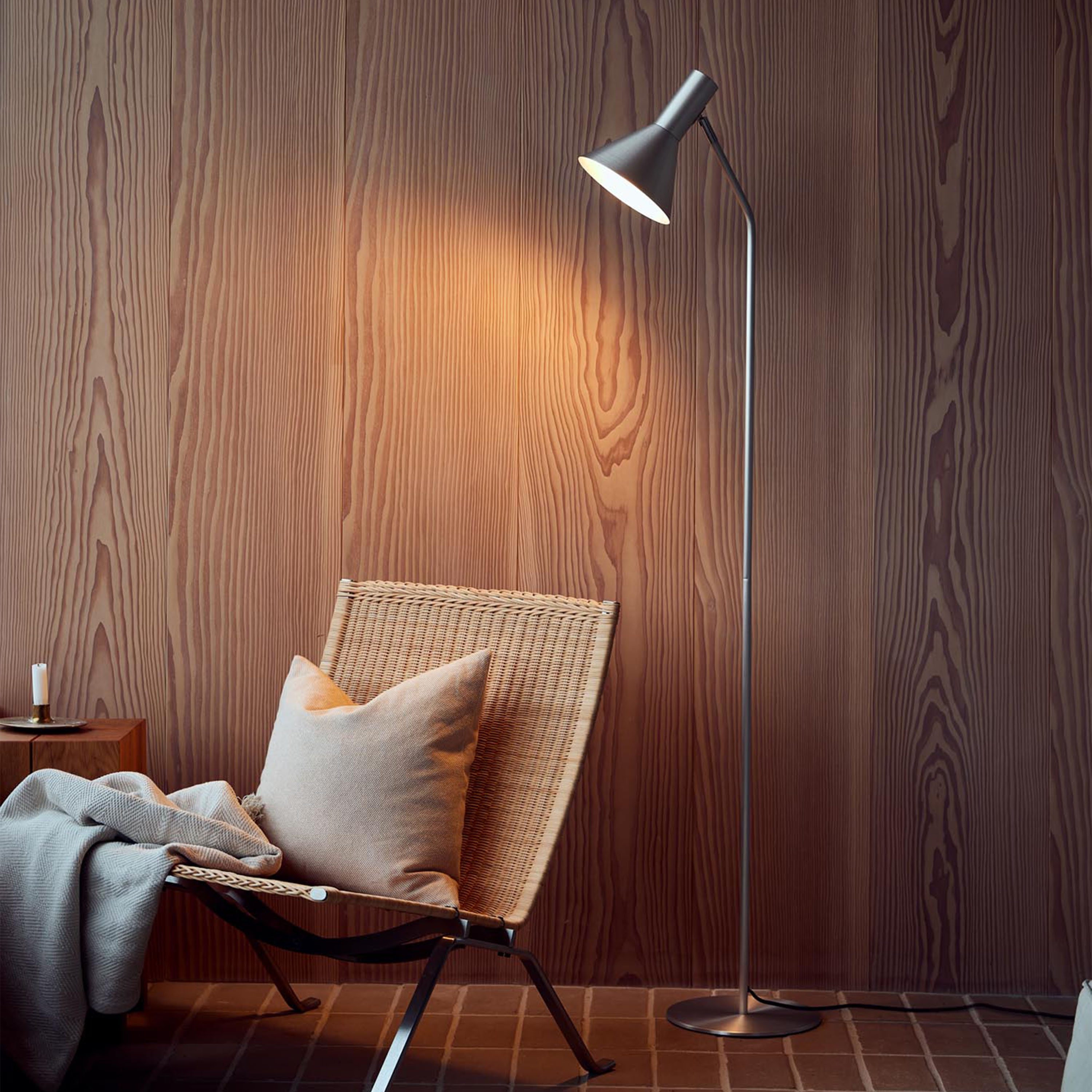 Frandsen Lyss Lattiavalaisin Harjattu Alumiini 150 cm