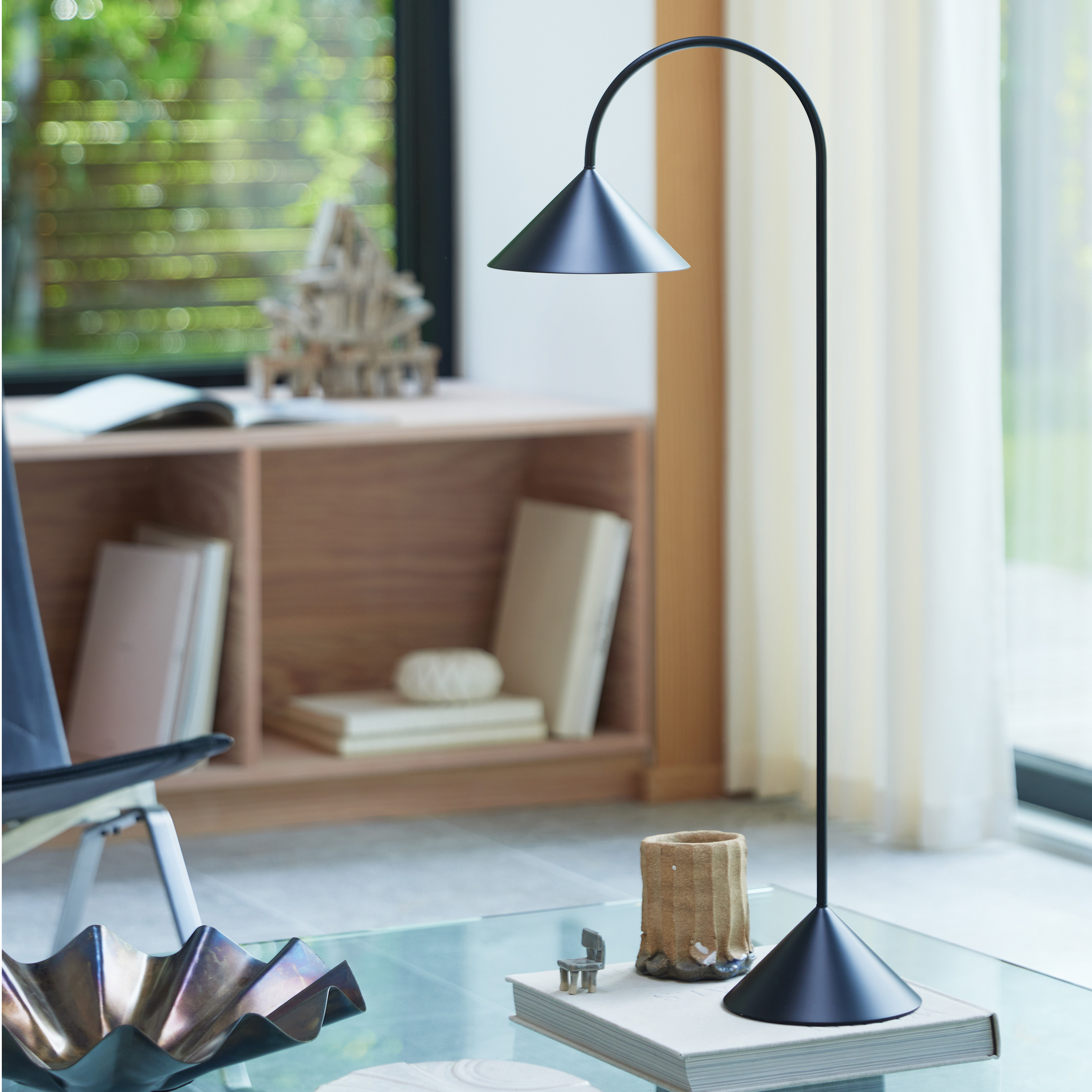 Frandsen Grasp Kannettava Pöytävalaisin Matt Black 72cm