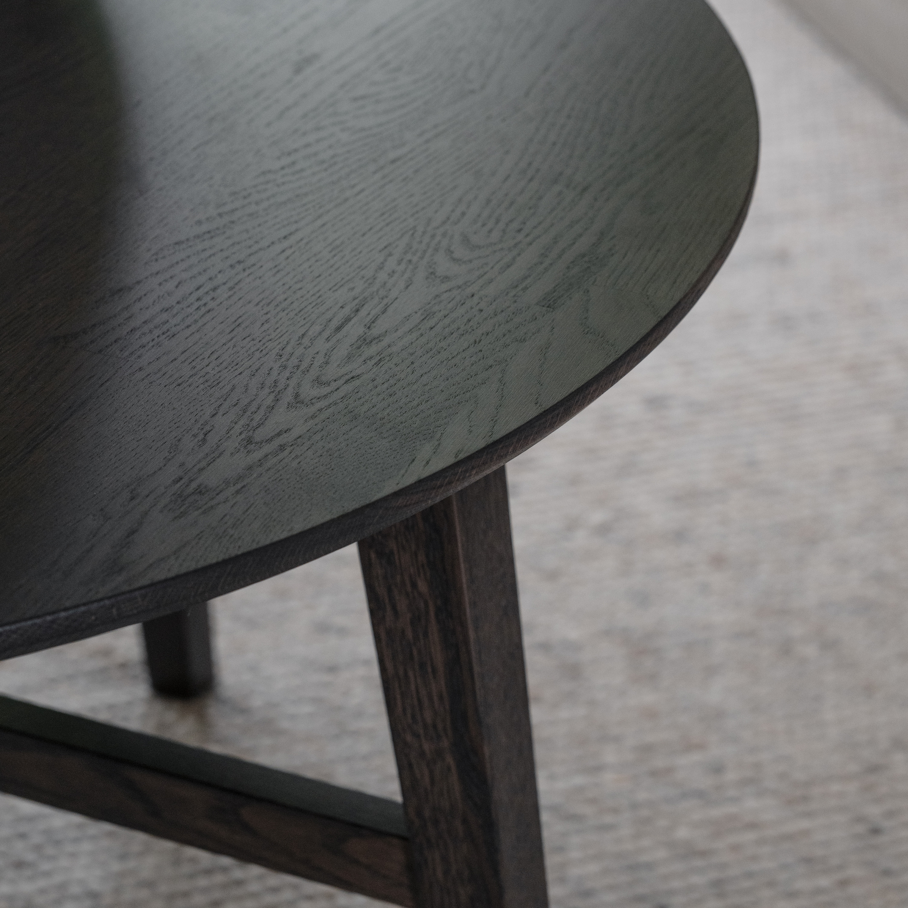 Rowico Home Filippa Soffbord Runt Mörkbrun Ek Ø90