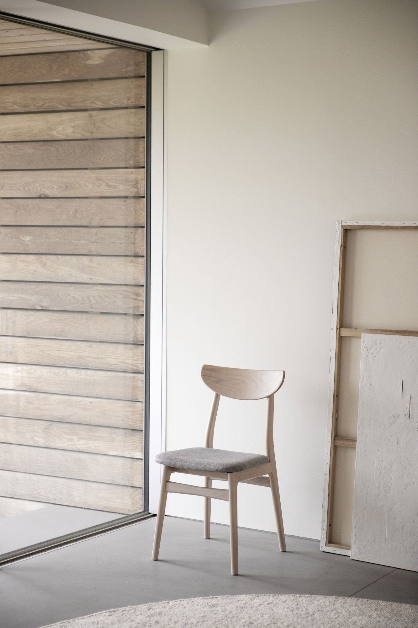 Rowico Home Rodham Matstol Vitpigment Ek/Ljusgrå