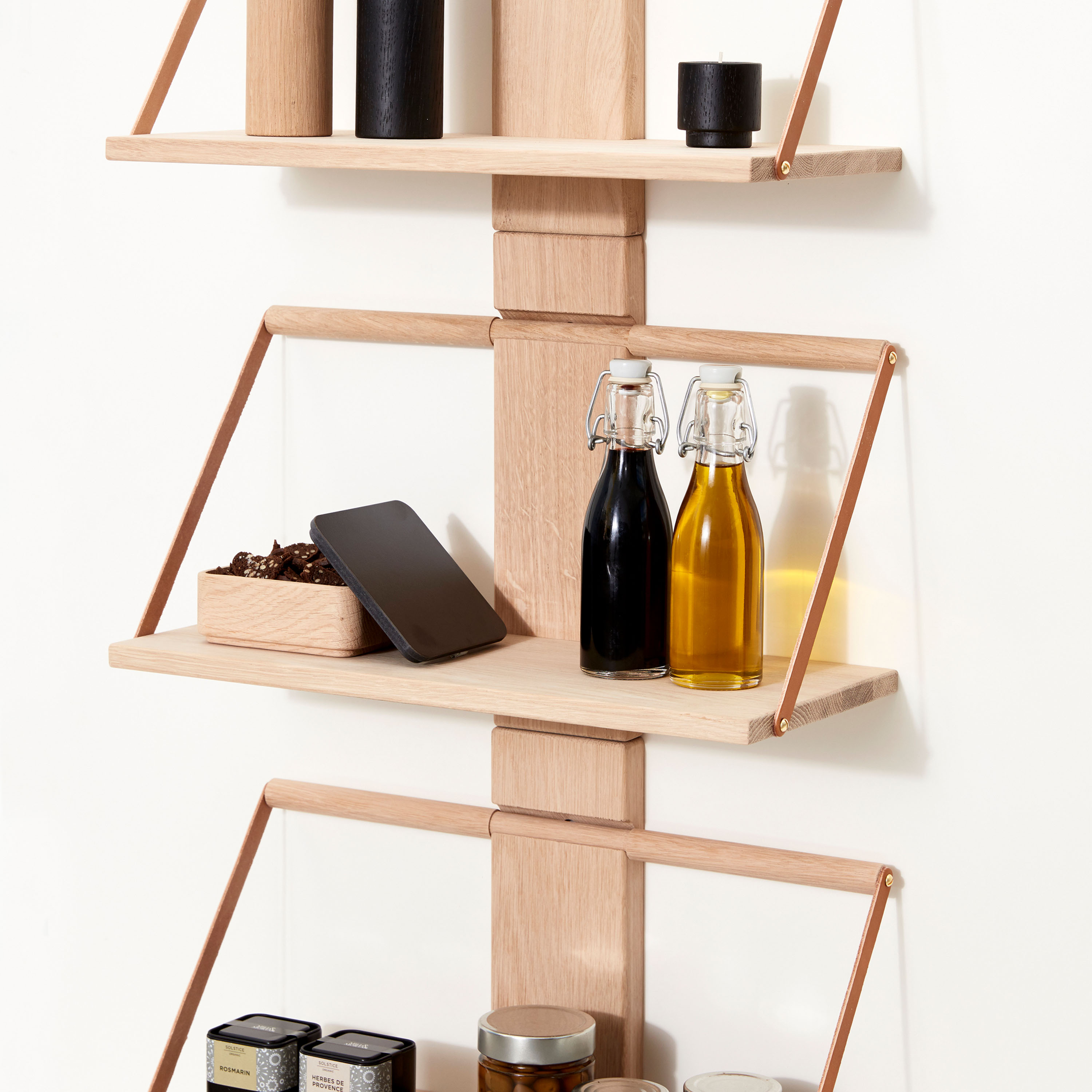 Andersen Furniture Wood Wall Seinähylly Tammi Medium