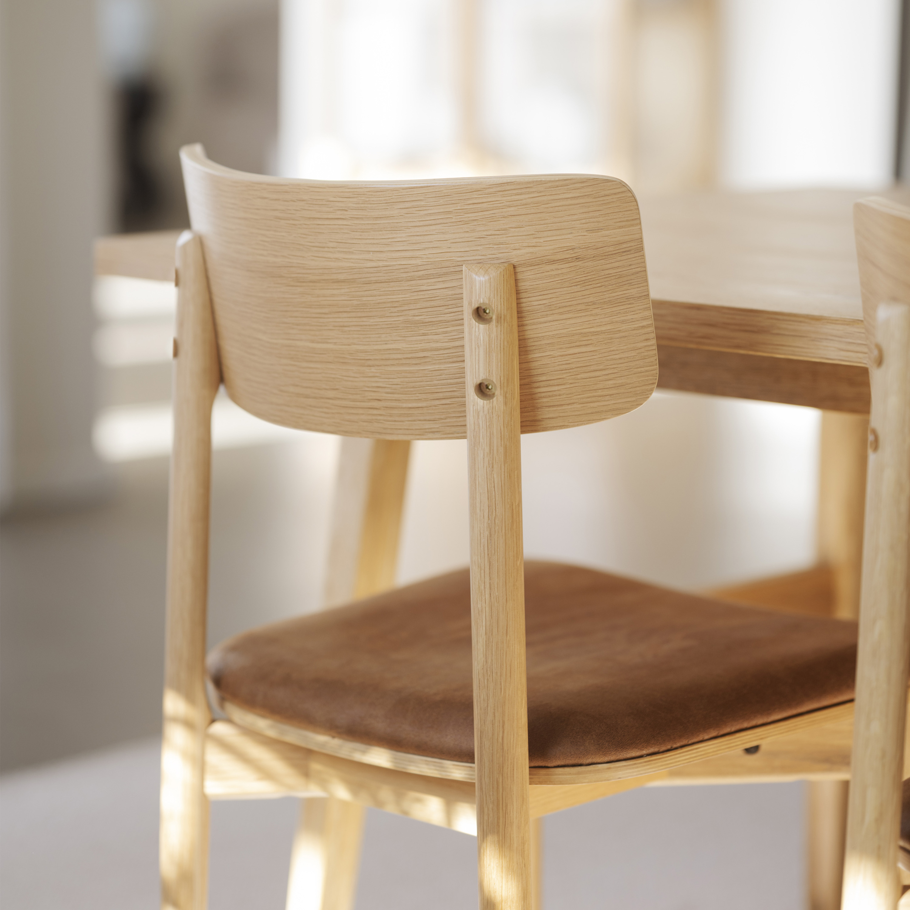 Rowico Home Wolcott Matstol Ek/Läder