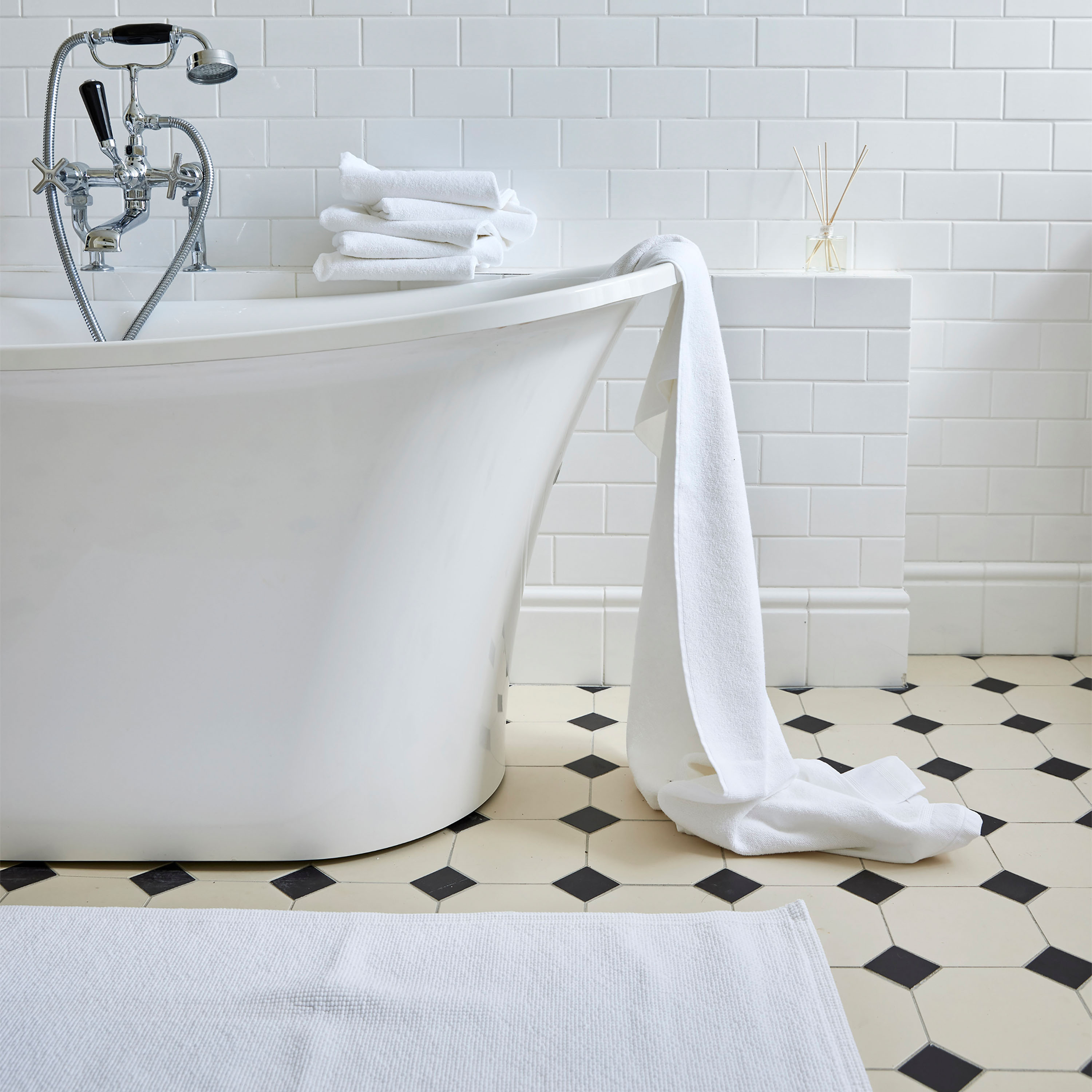 Himla Love Baderomsteppe Hvit 70x110