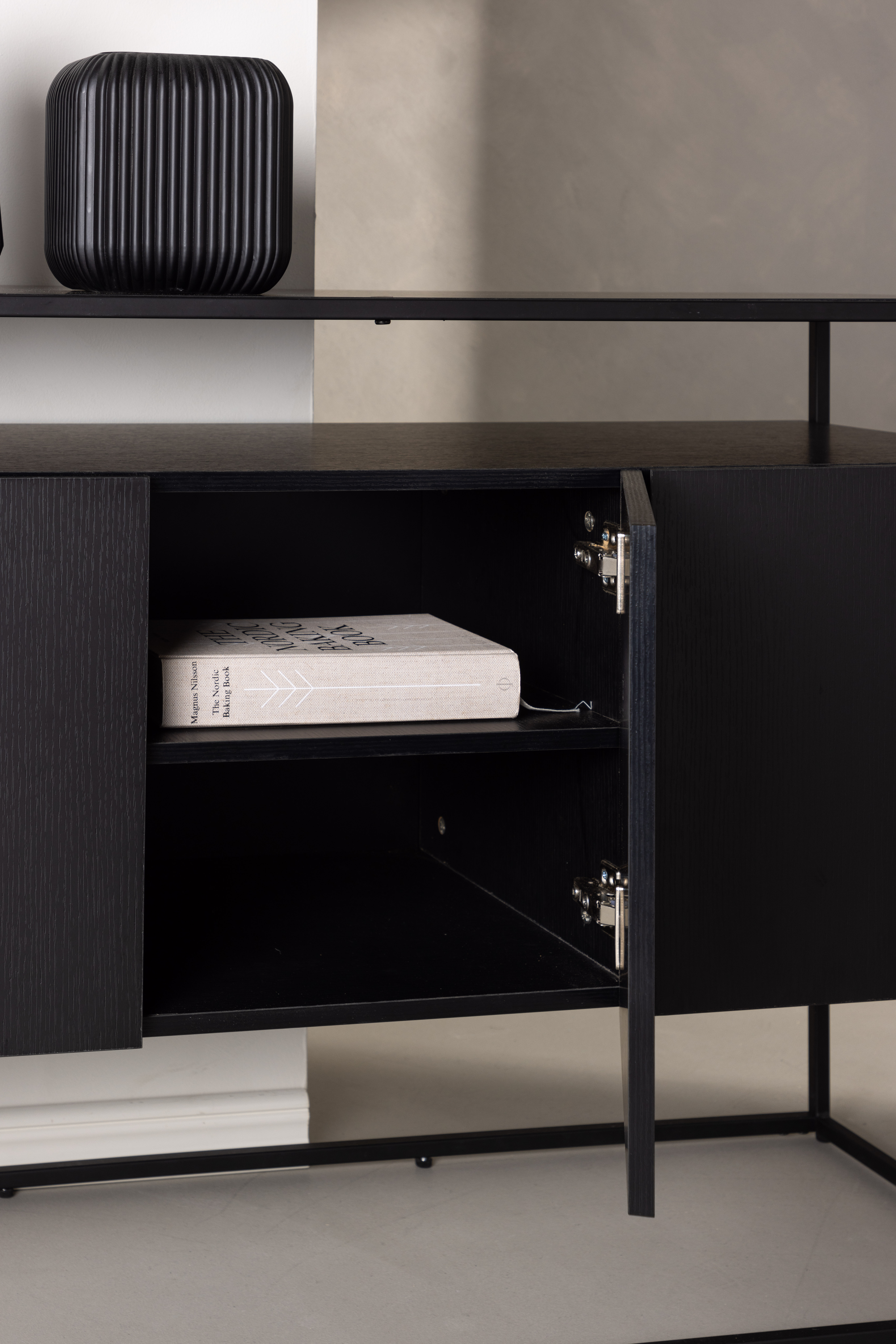 Venture Home Heli Konsolbord Svart 120cm