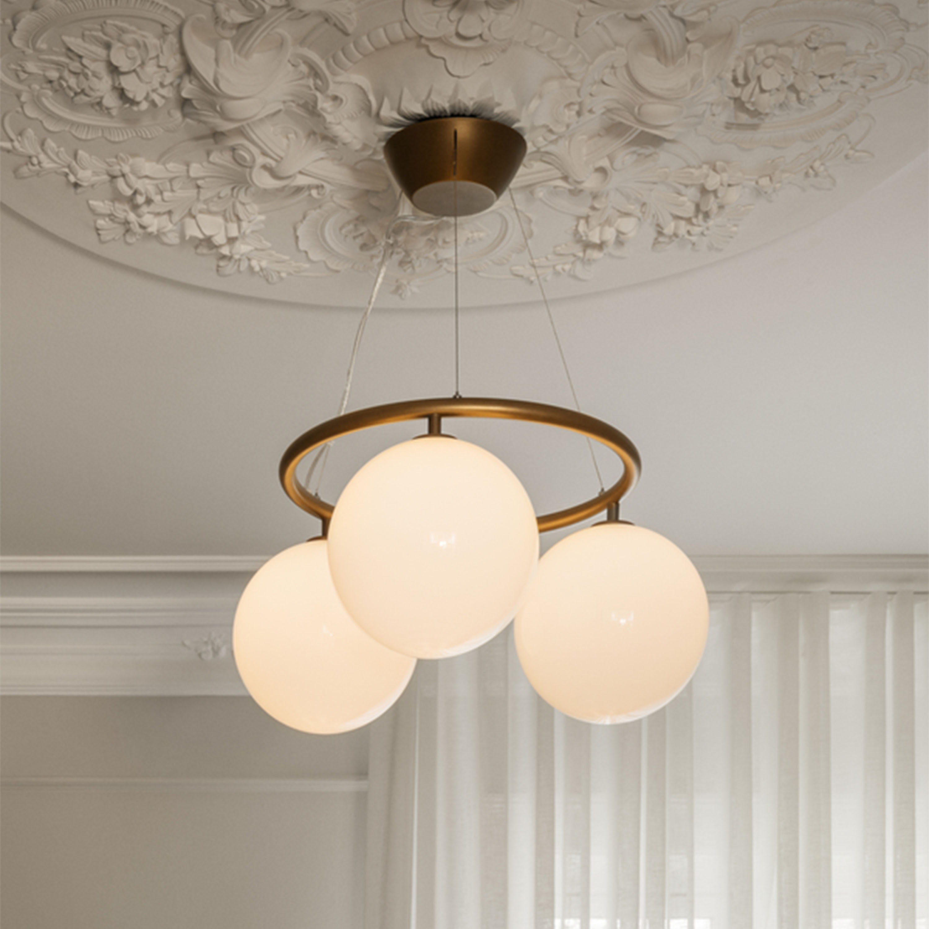 Nuura Miira 3 Circular Taklampa Dark Bronze/Opal