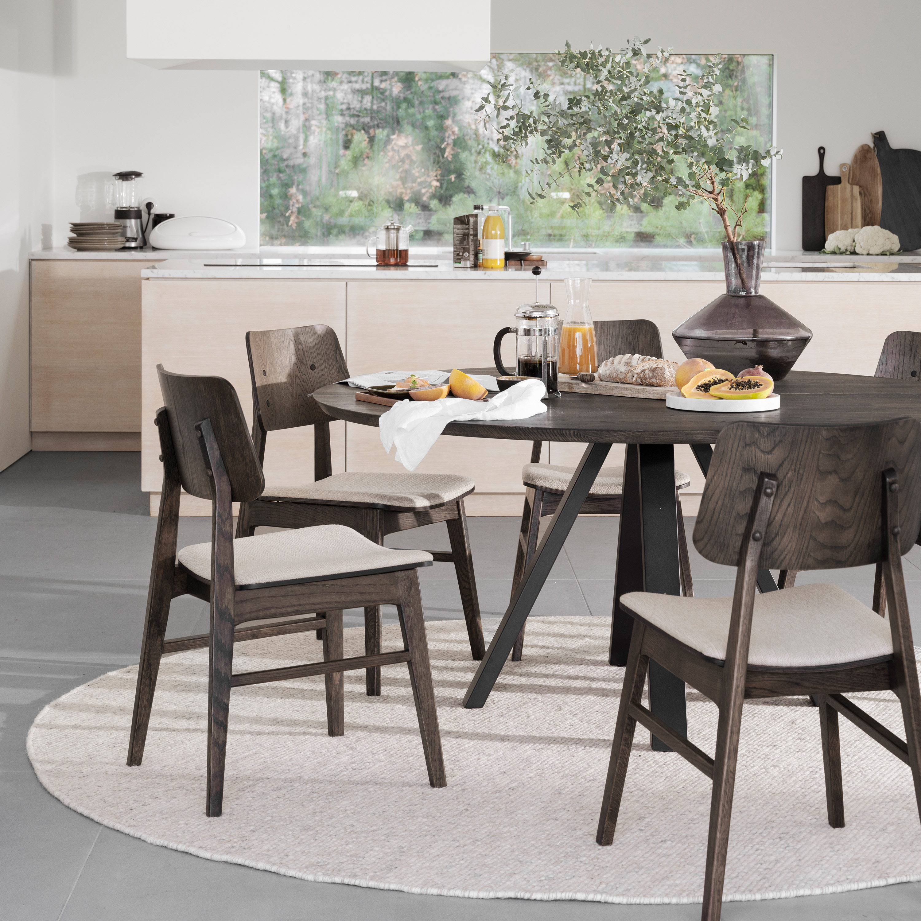 Rowico Home Carradale Esstisch V-Bein Braun/Schwarz Ø150