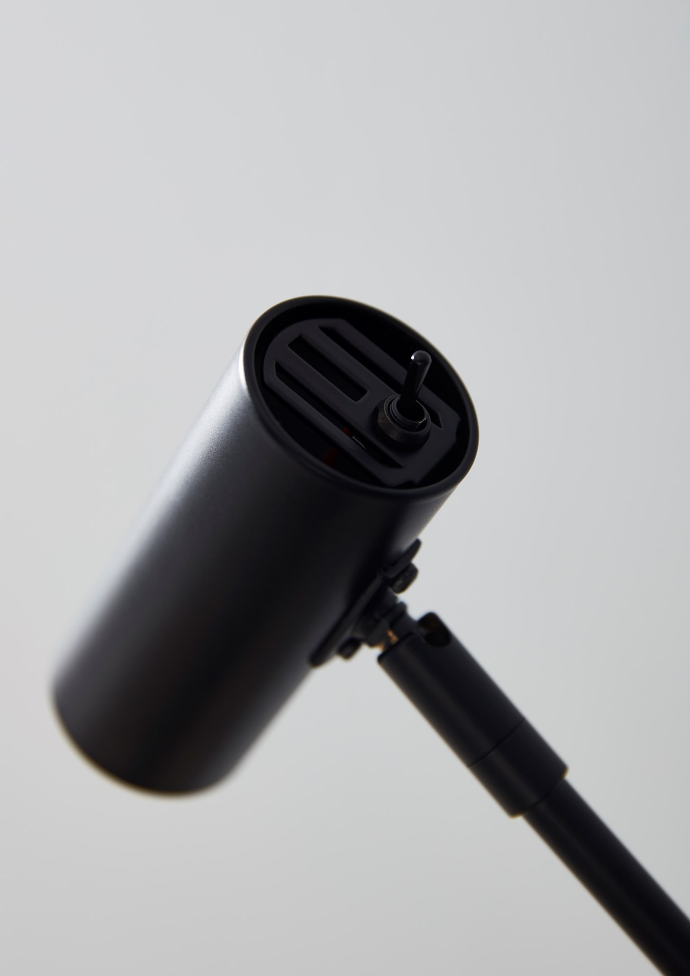 Belid Cato Golvlampe Schwarz Dimmbar LED