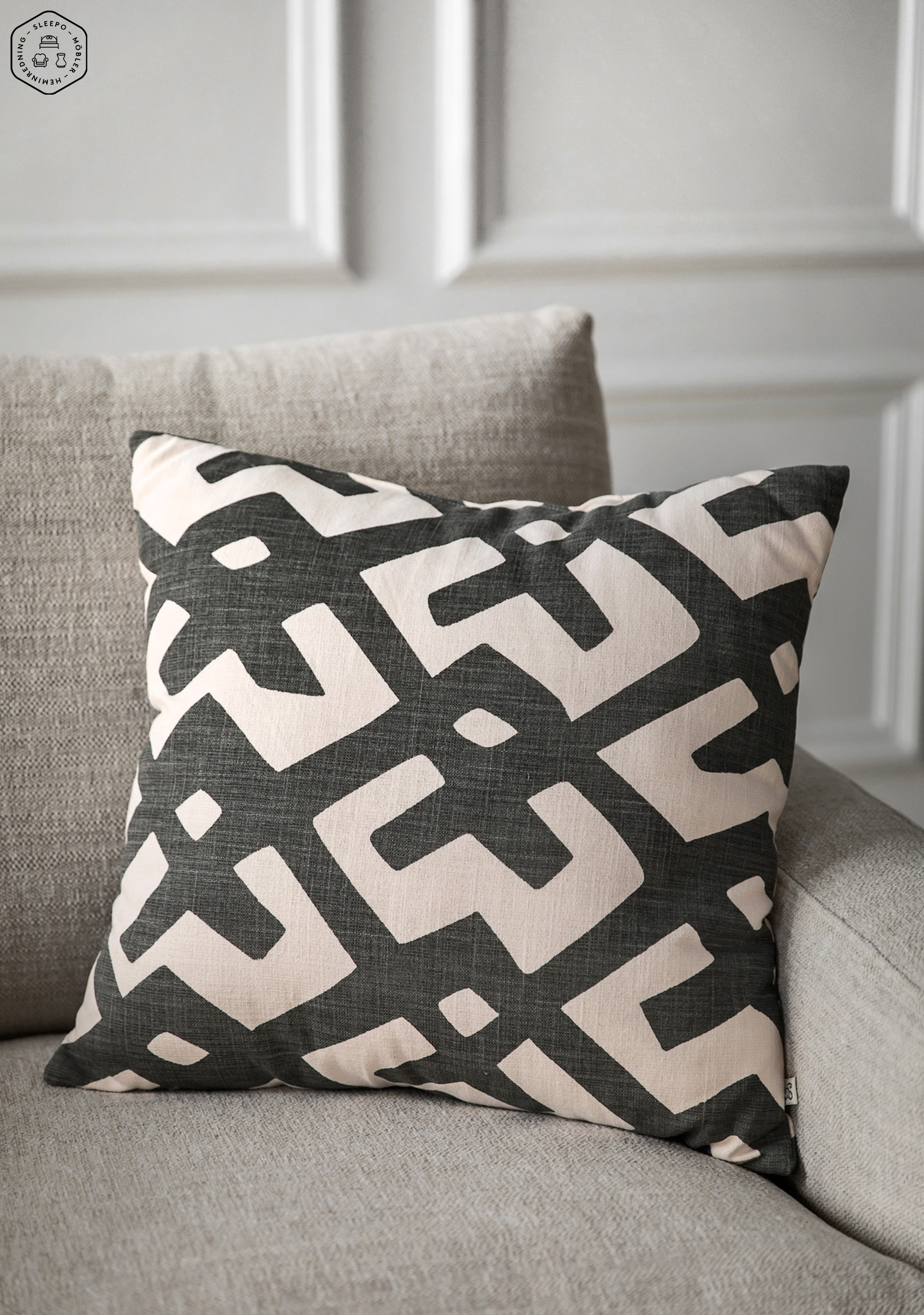 Chhatwal &amp; Jonsson Dadra Outdoor Zierkissen Grau/Off-Weiß 50x50