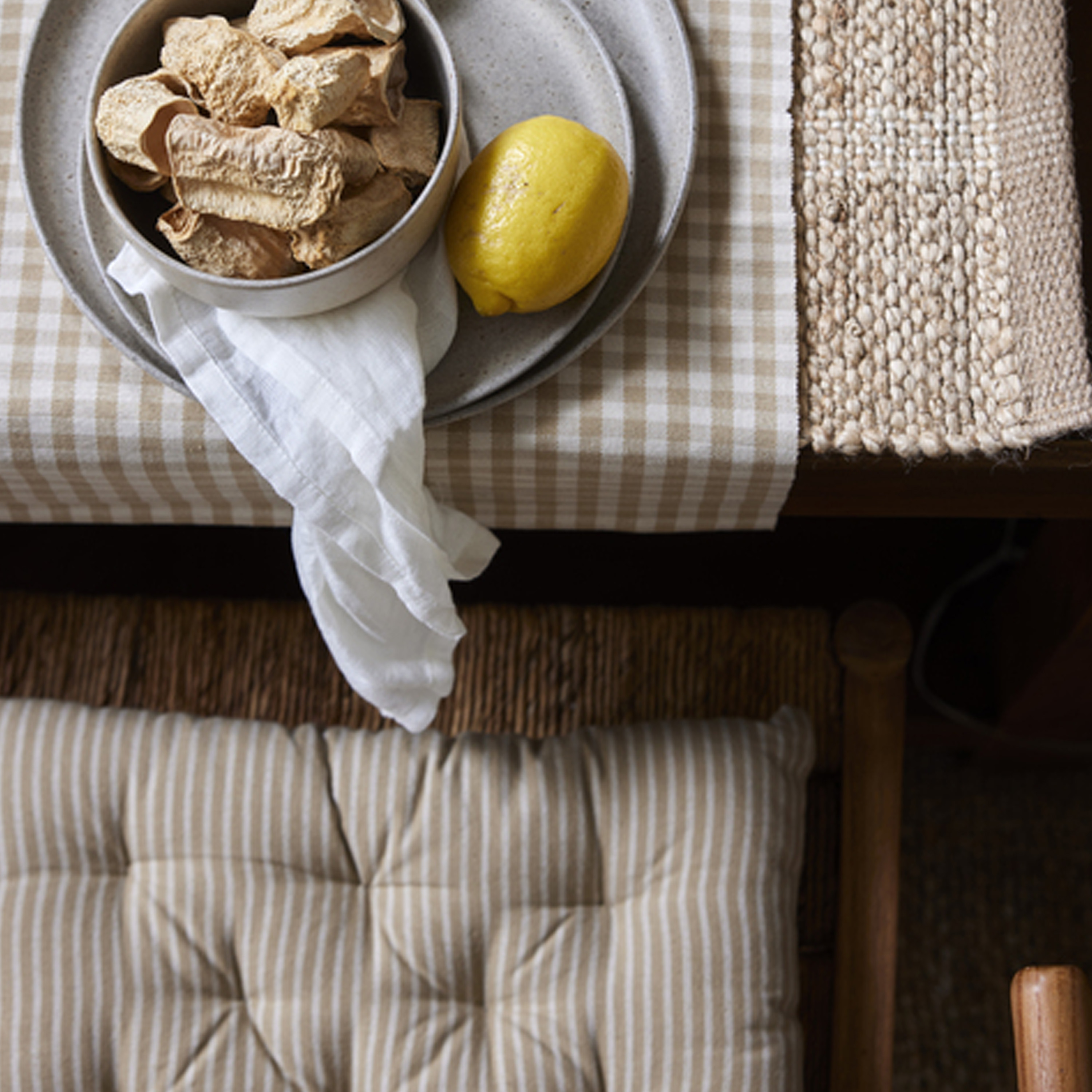 Jakobsdals Medevi Sitzkissen Beige/Offwhite 40x40