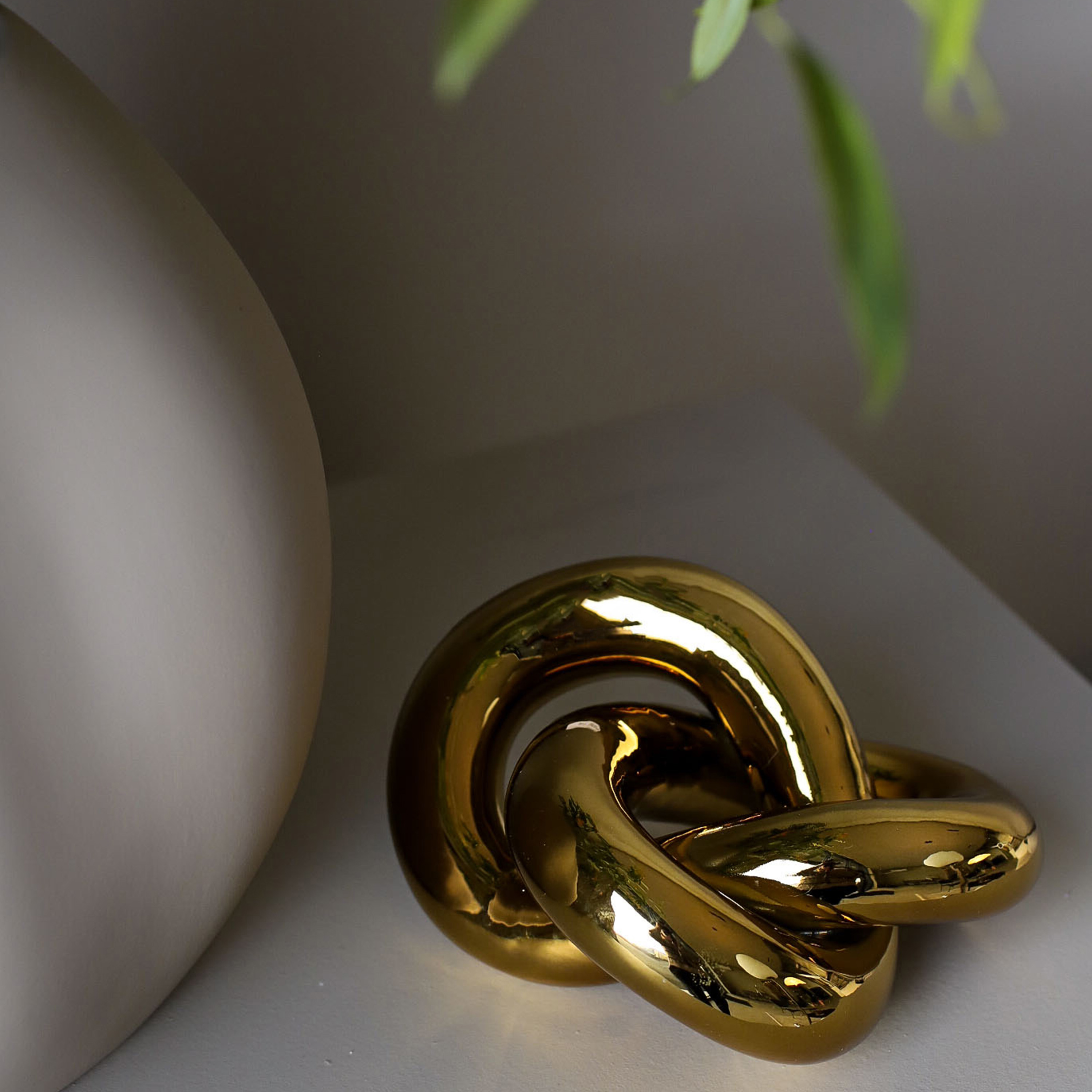 Cooee Design Knot Table Light Gold Large