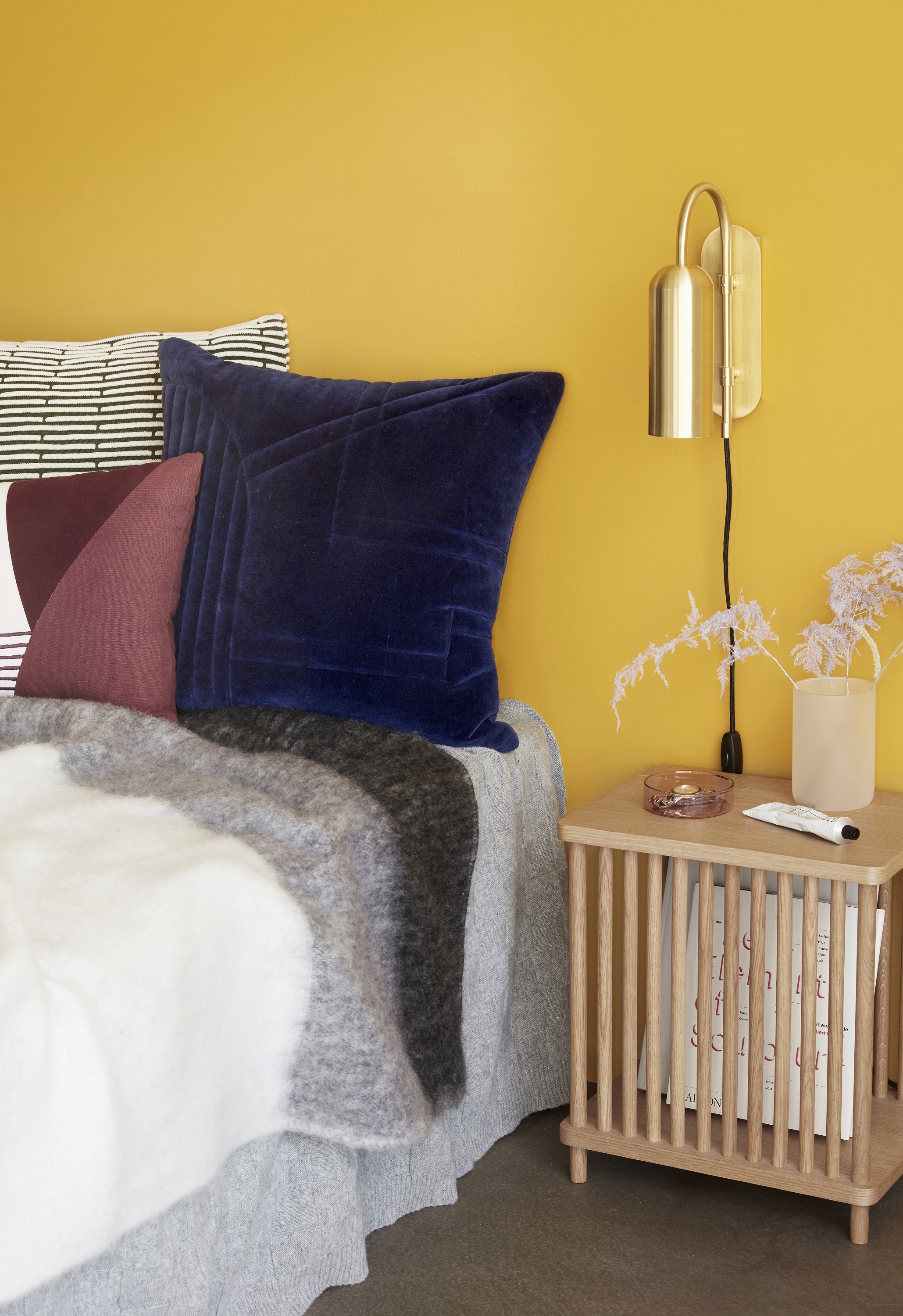 Hübsch Acorn Nachttisch FSC 42cm