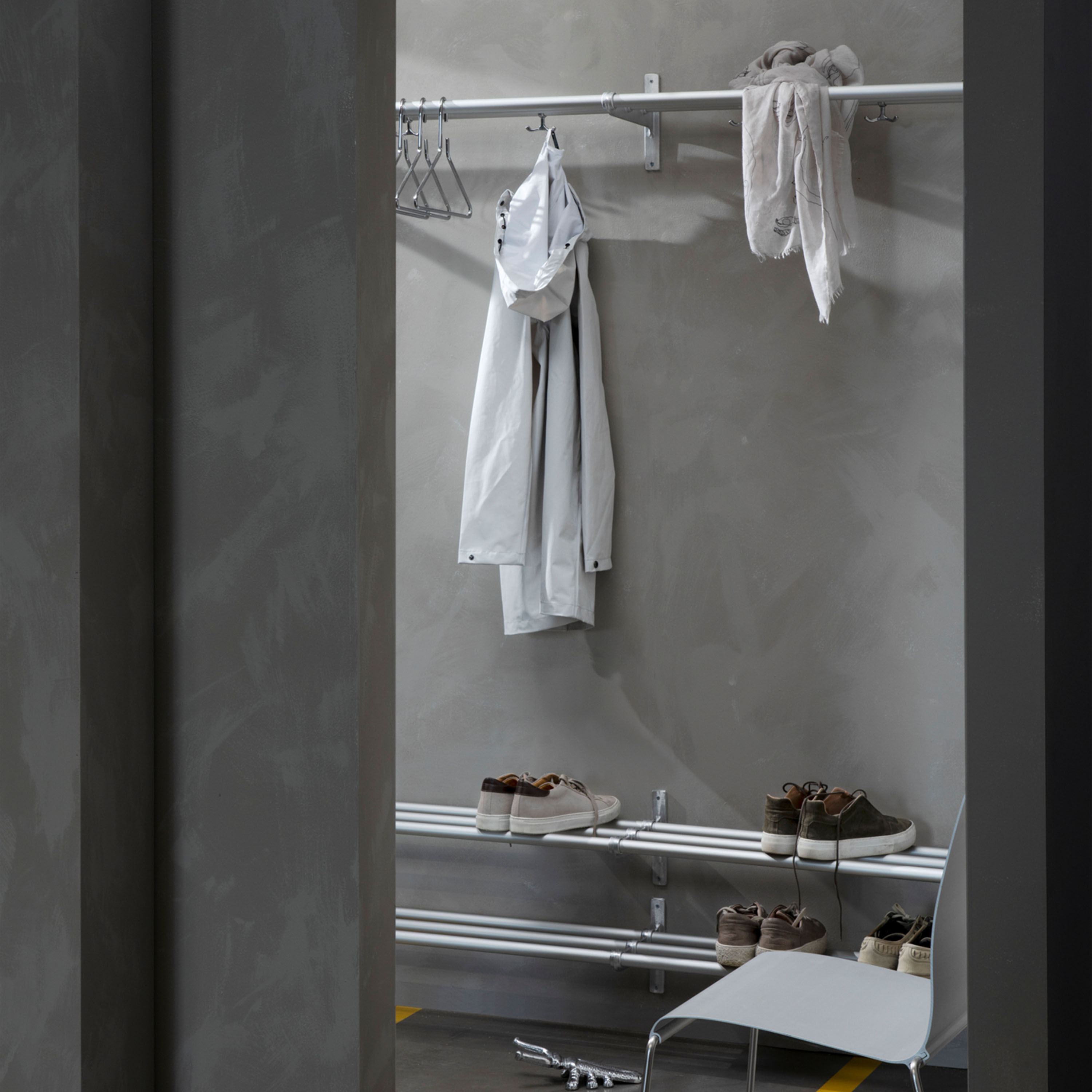 Essem Design Nostalgi Hut-/Schuhablage Weiß/Weiß 100cm