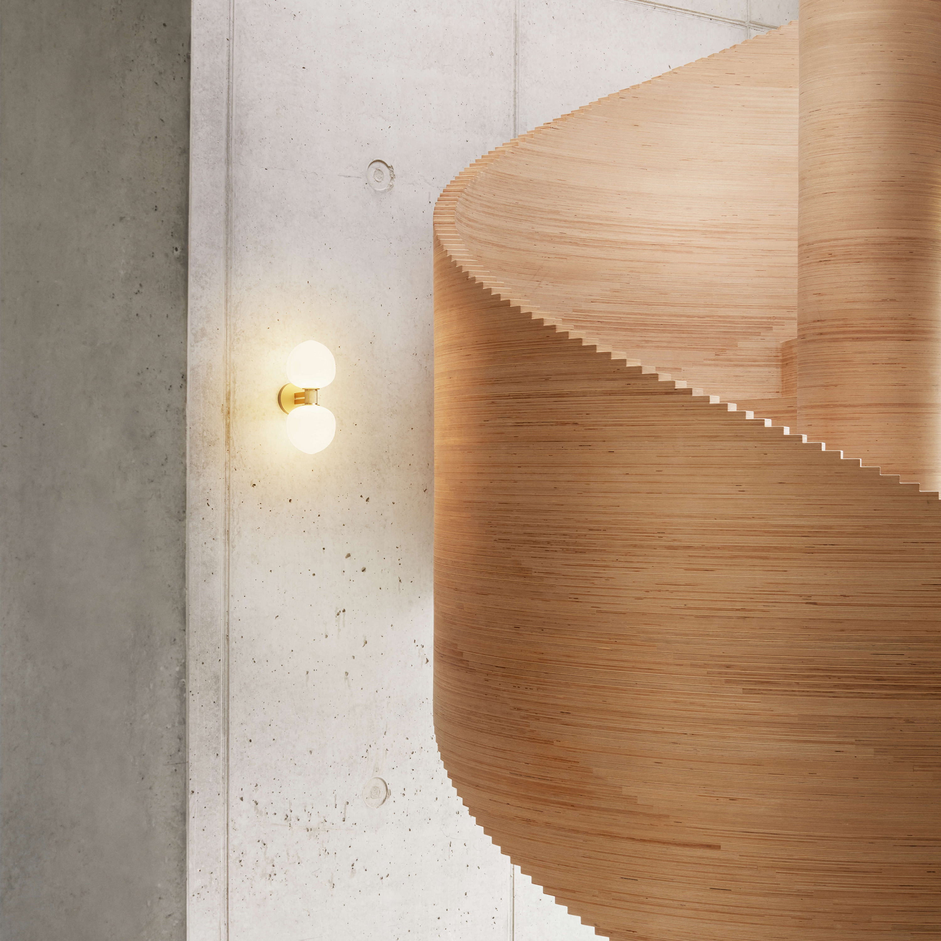 LYFA Memoir II Seinävalaisin Messinki 28cm