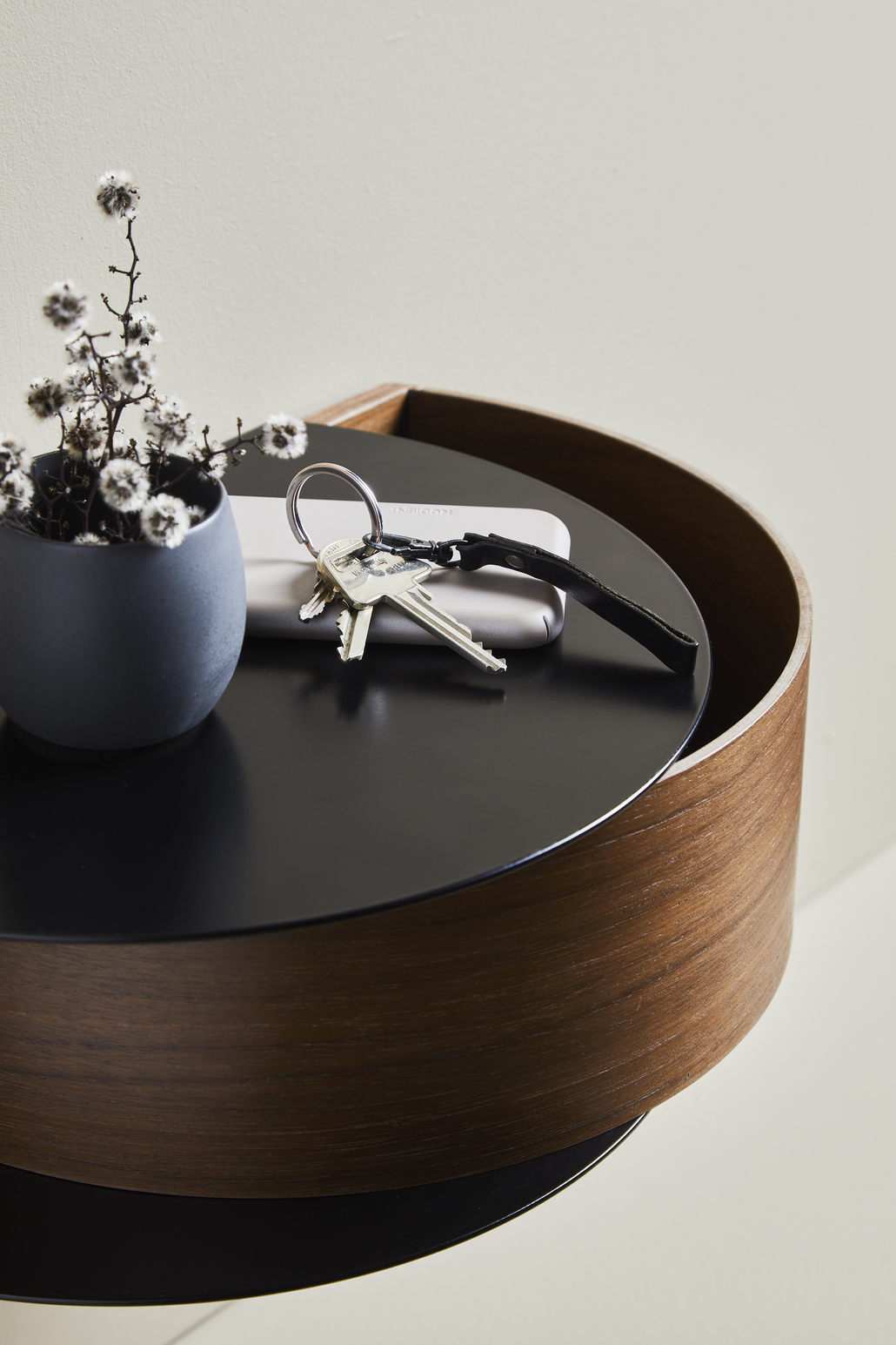 Woud Wallie Vägghängd Hylla Black/Walnut