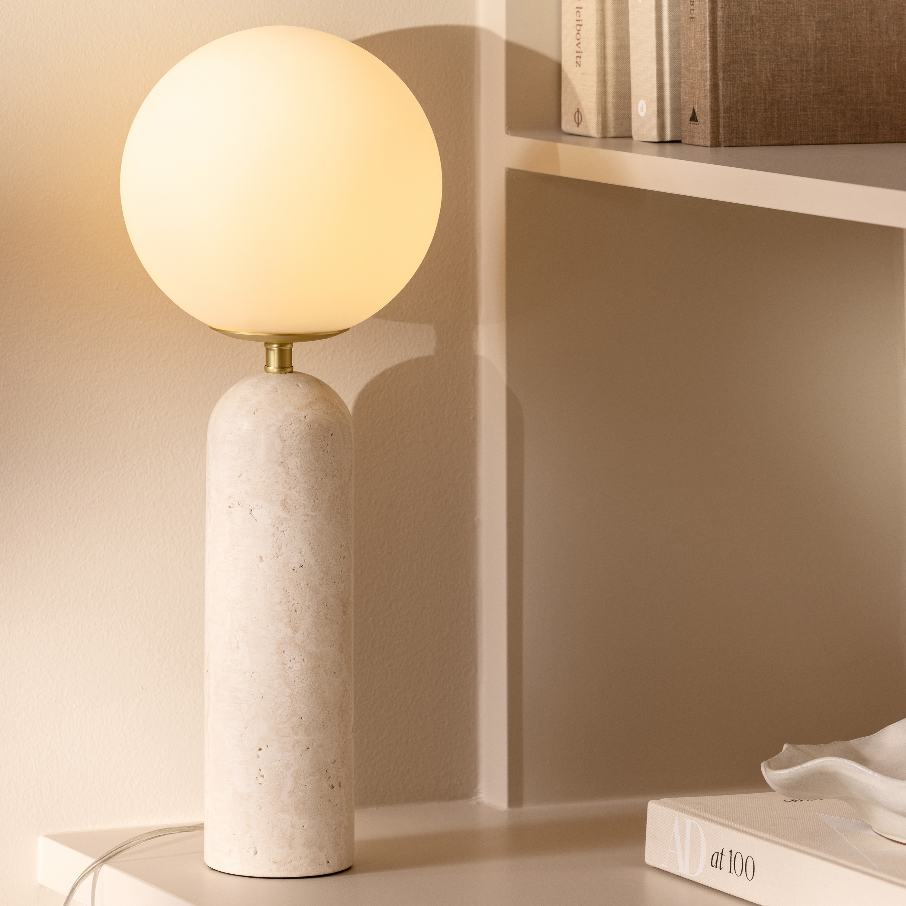 Globen Lighting Torrano Tischlampe Beige/Weiß