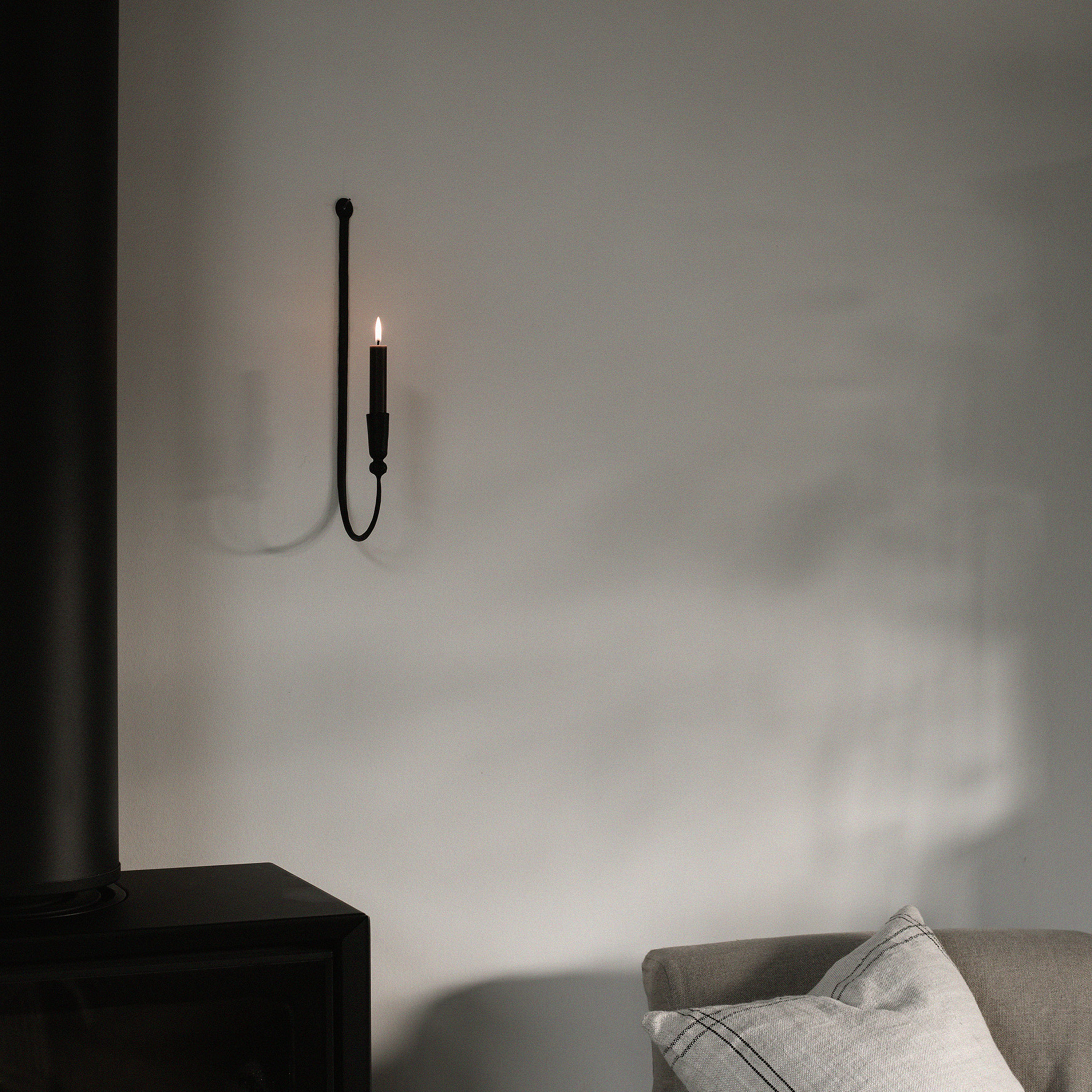 Tell me more Boule Väggljusstake Black