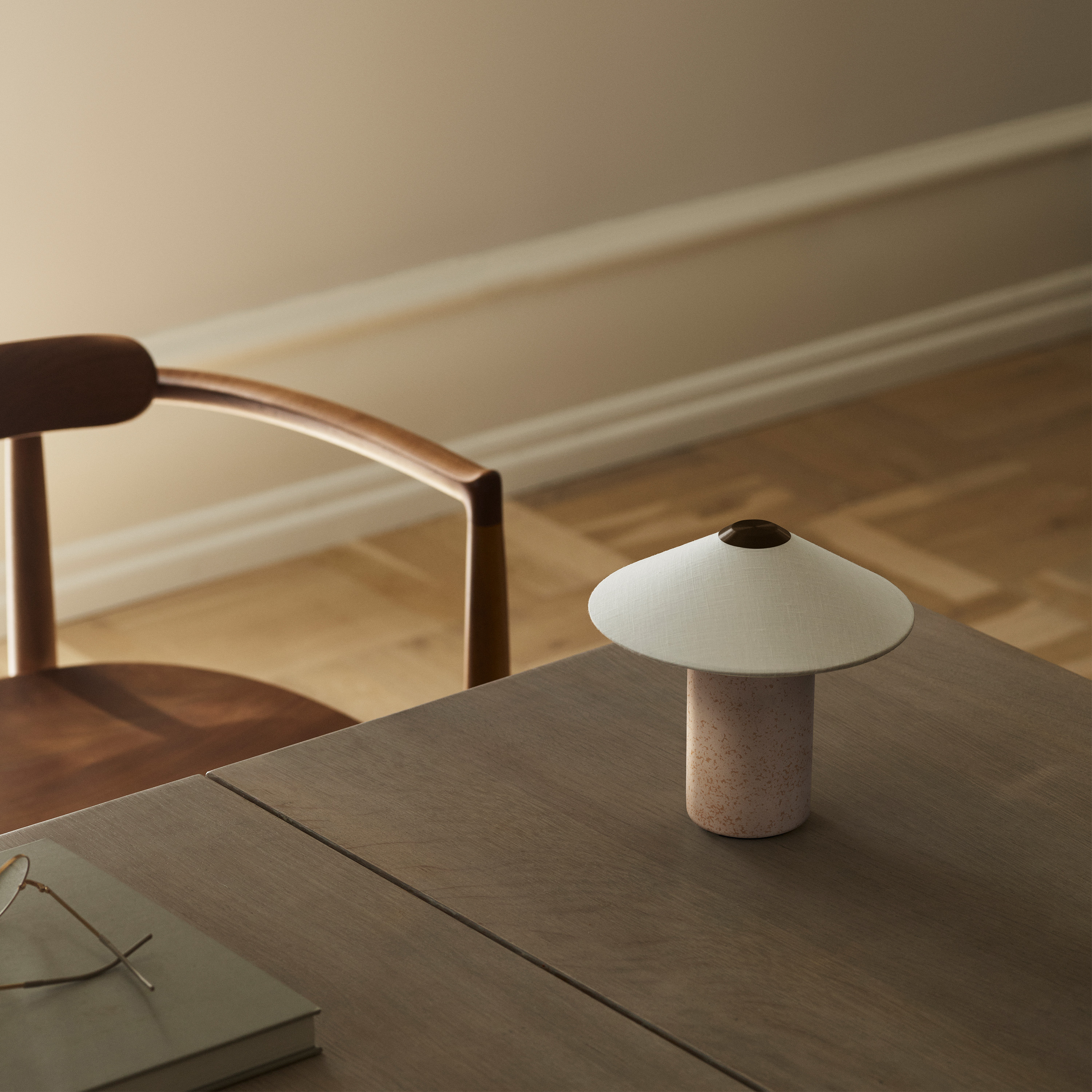 LYFA Futé Tragbare Tischleuchte 17cm