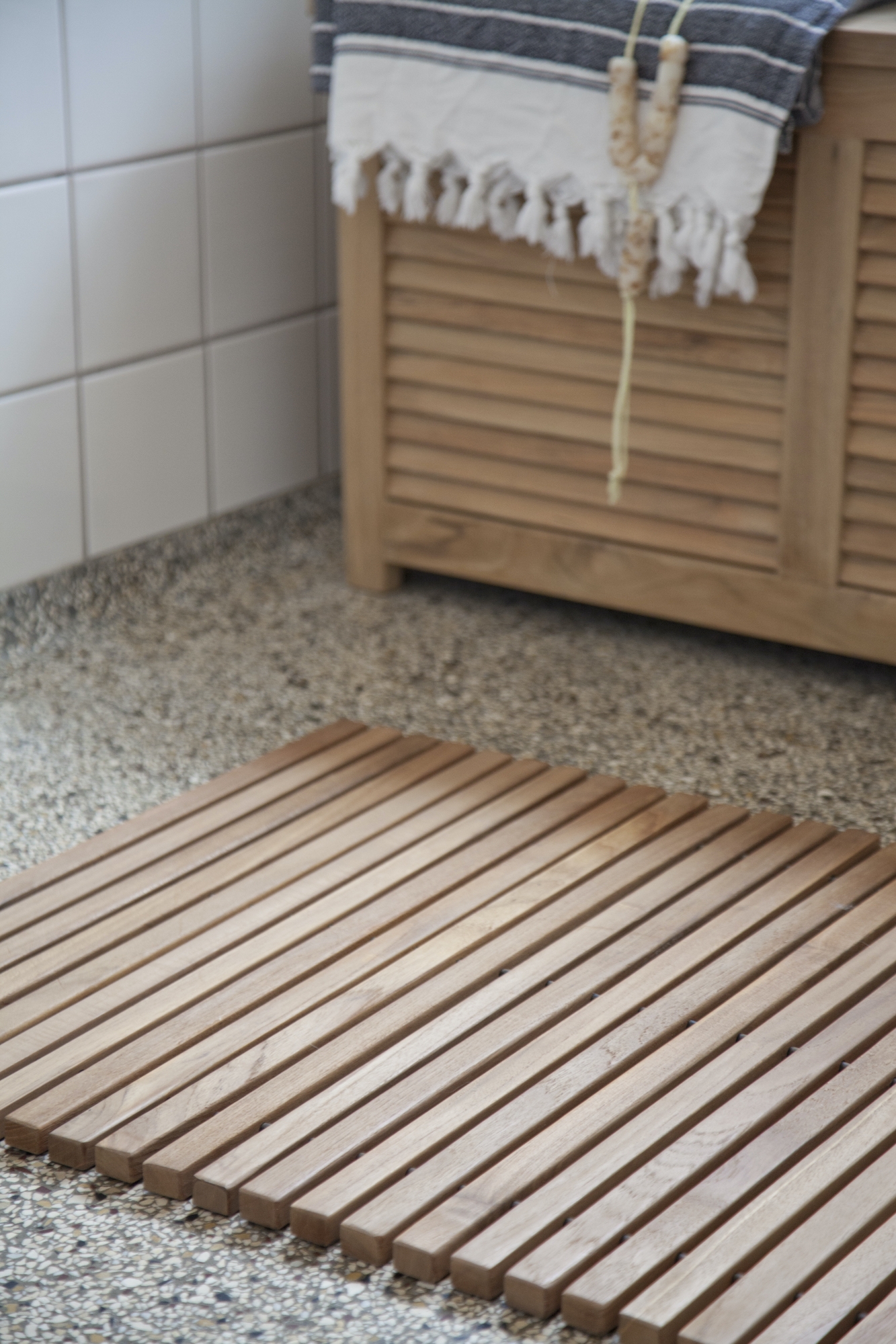 Cinas Bath Kylpyhuonematto Tiikki 80cm