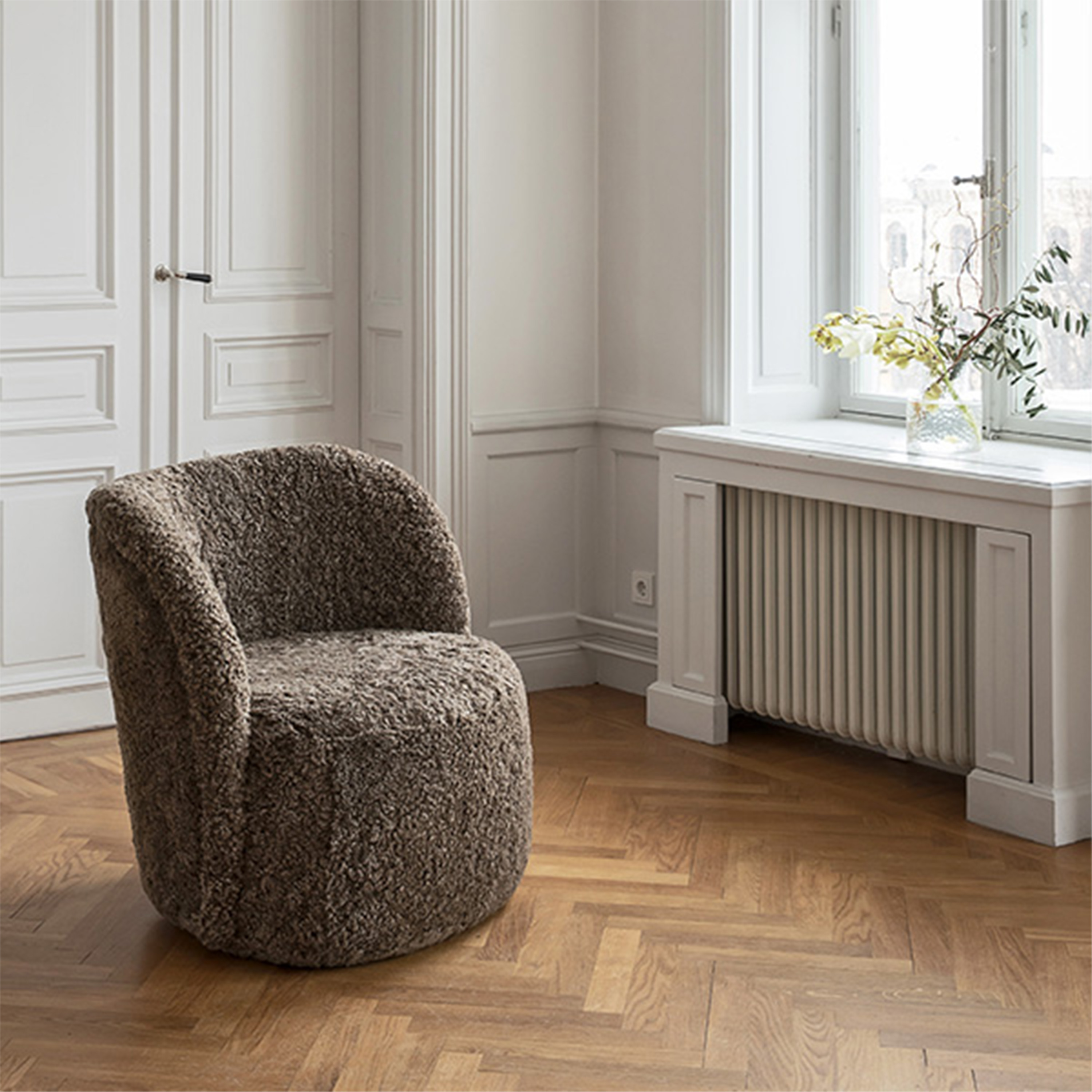 Sleepo Collection Lollo Fåtölj Fårskinn Brown