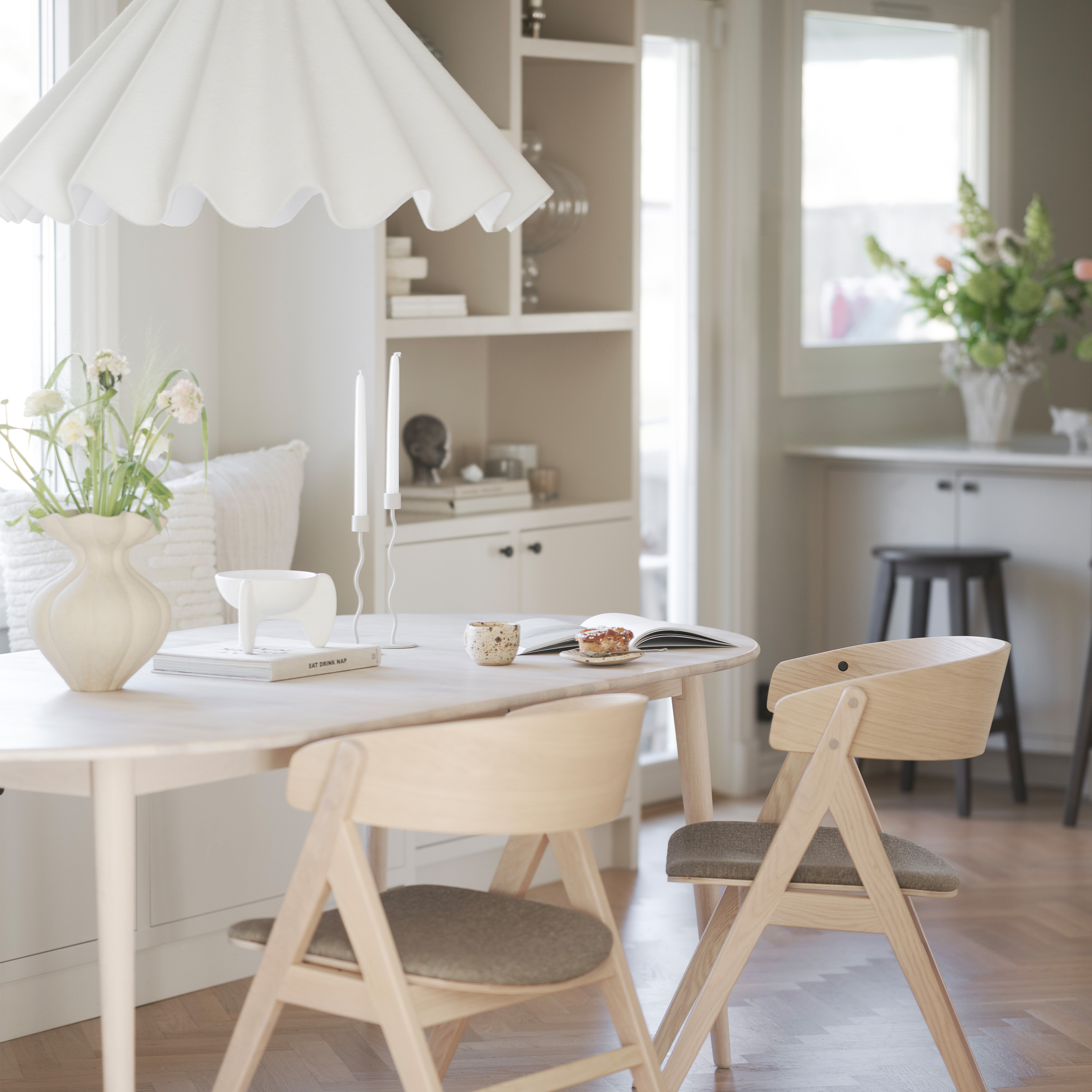 Rowico Home Tyler Esstisch Oval Weiß pigmentiert 170/210cm