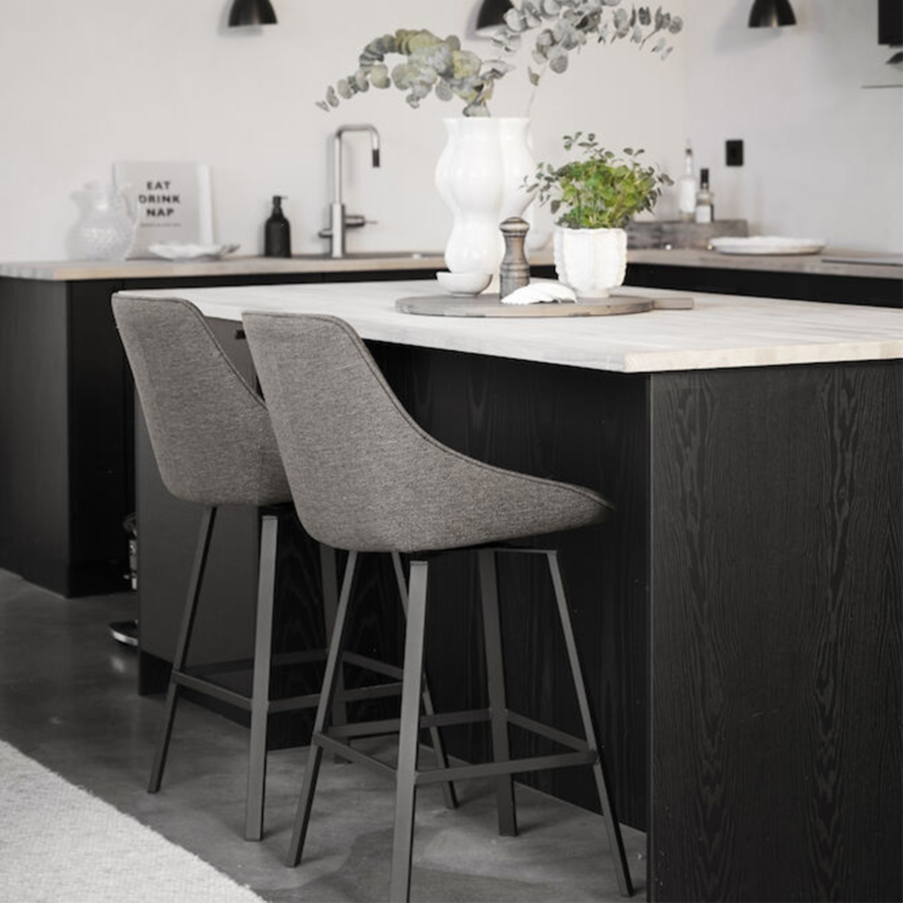 Rowico Home Alison Barstol Mörkbeige/Svart