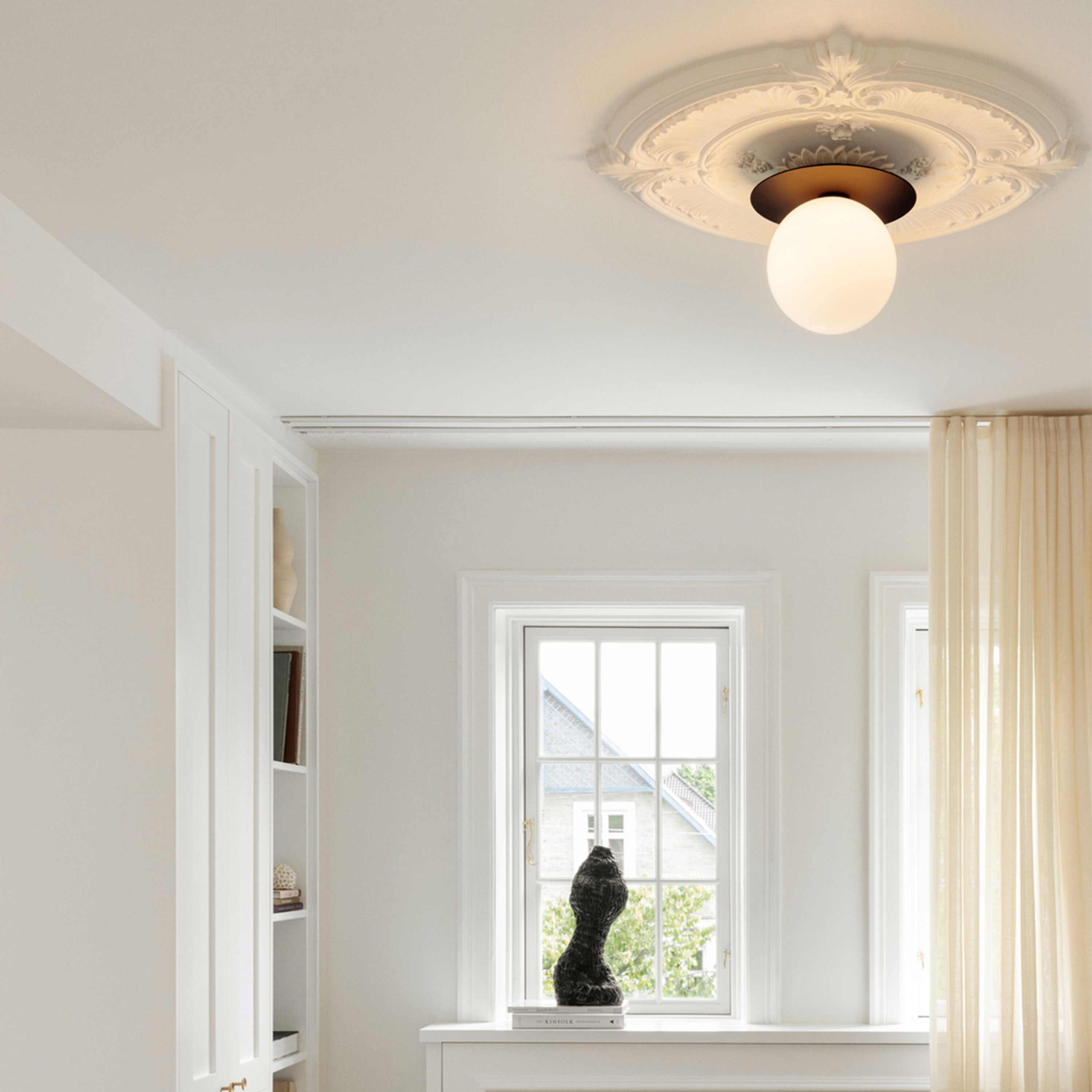 Nuura Liila 1 Vägg-/taklampa Black/Opal Large