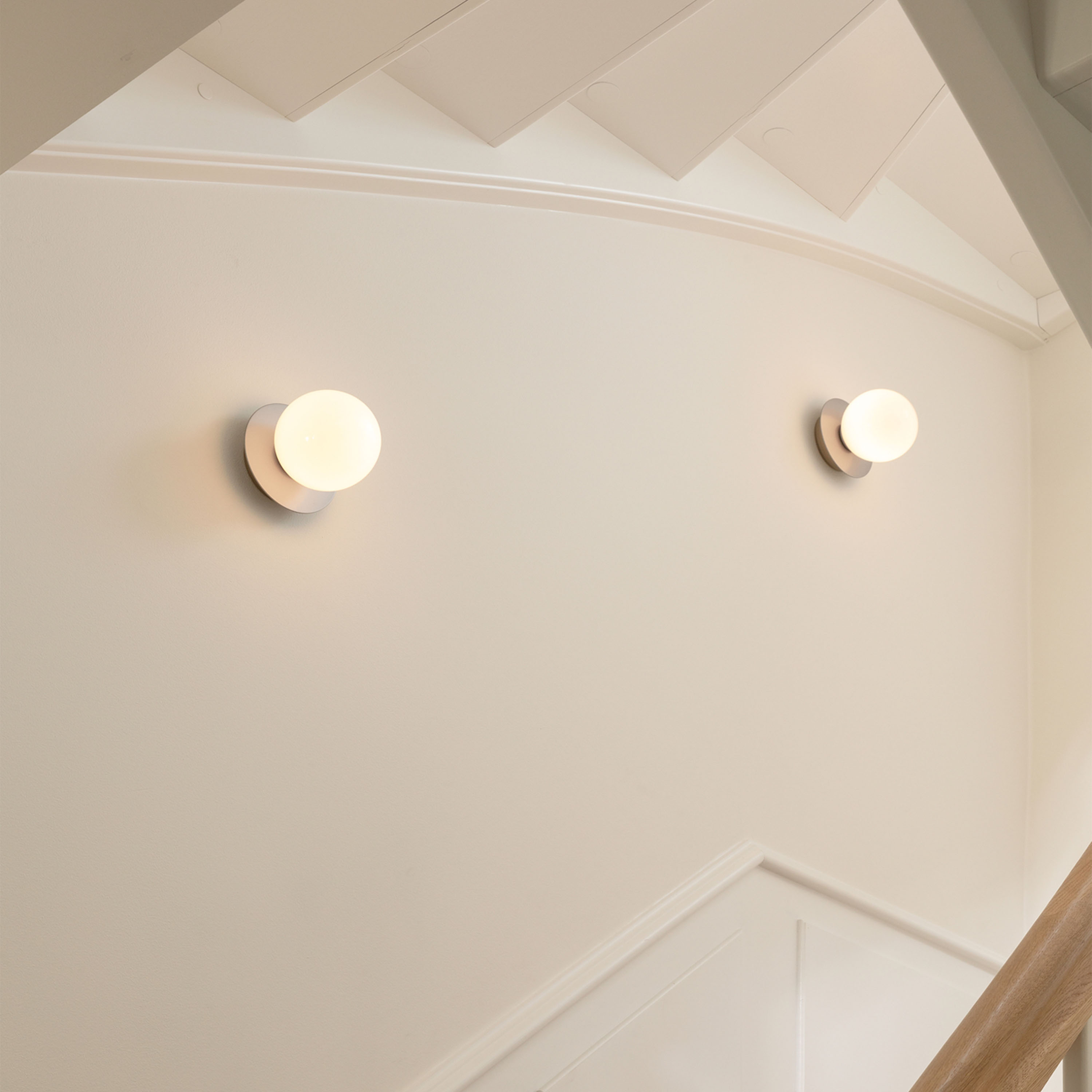 Nuura Liila 1 Vägg-/taklampa Light Silver/Opal Small