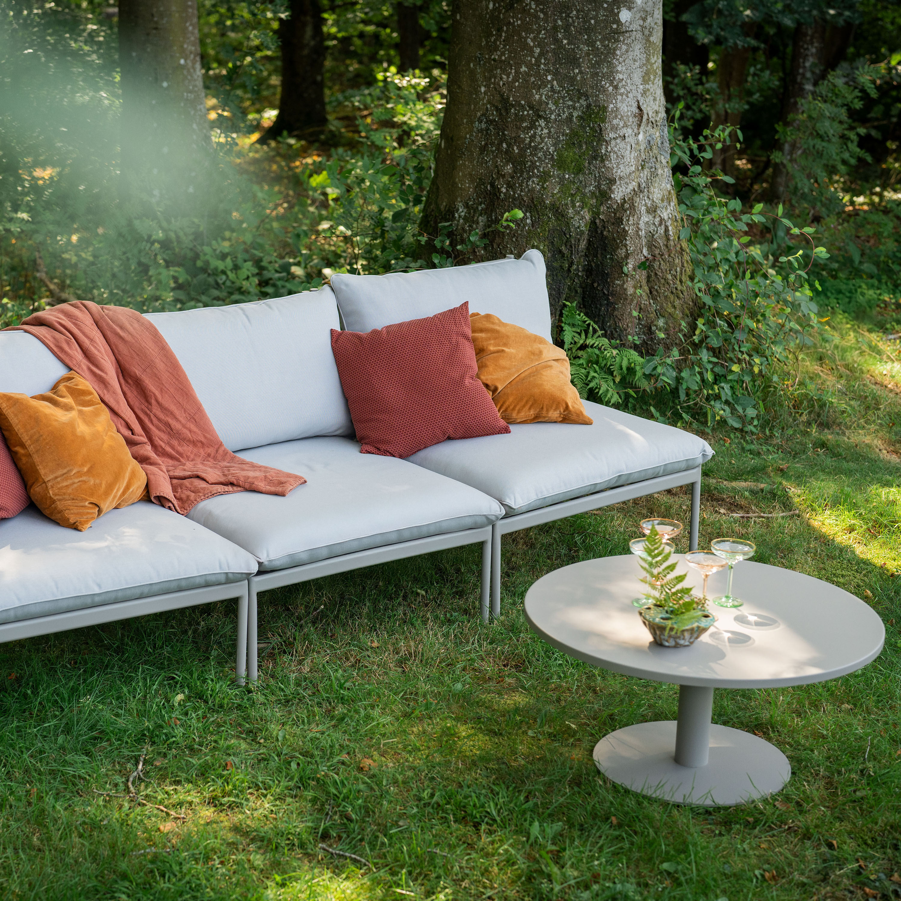 Hillerstorp Näsby Soffbord Sand Ø80