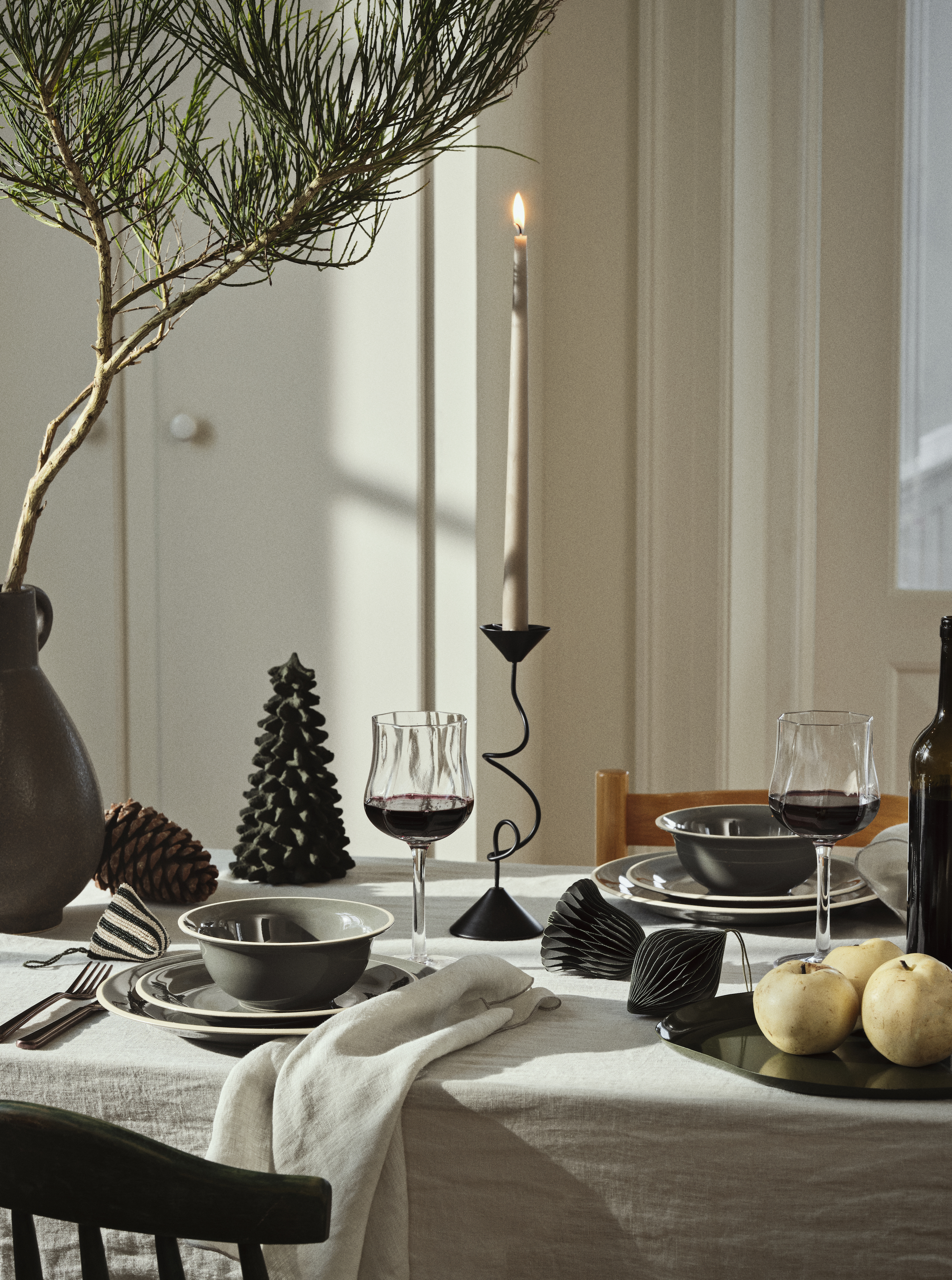 Broste Copenhagen Selma Ljusstake Black 26cm