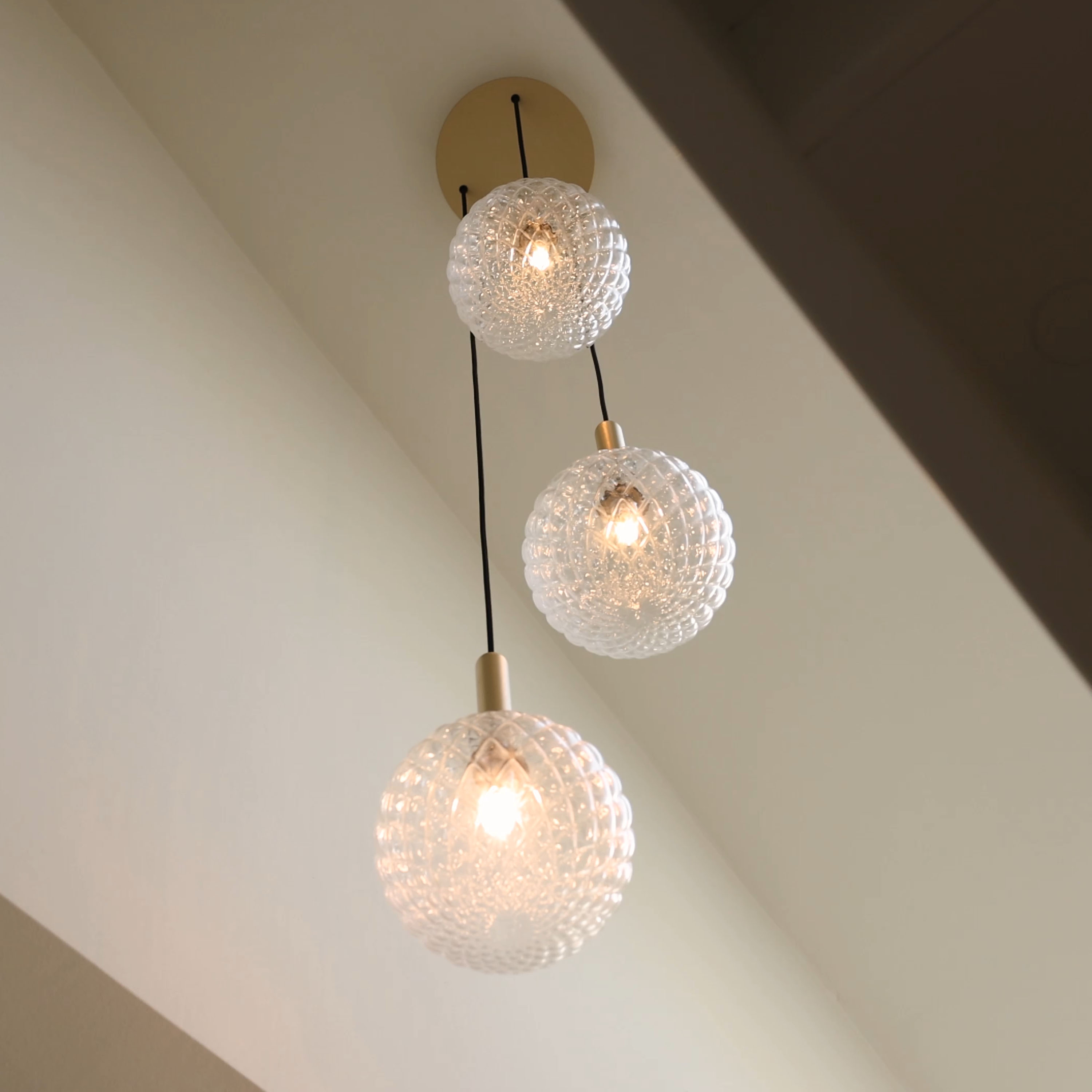 Nuura Miira 3 Taklampa Brass/Optic Clear Ø37