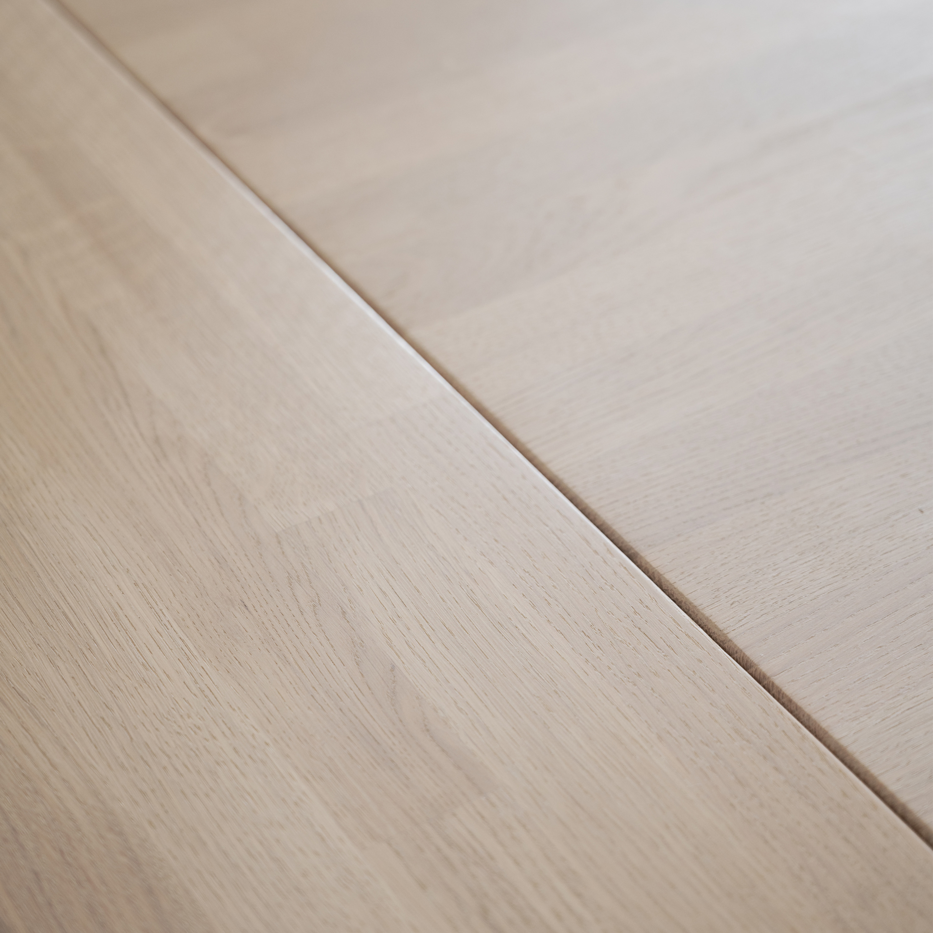 Rowico Home Markham Esstisch Weißpigmentiert 180cm