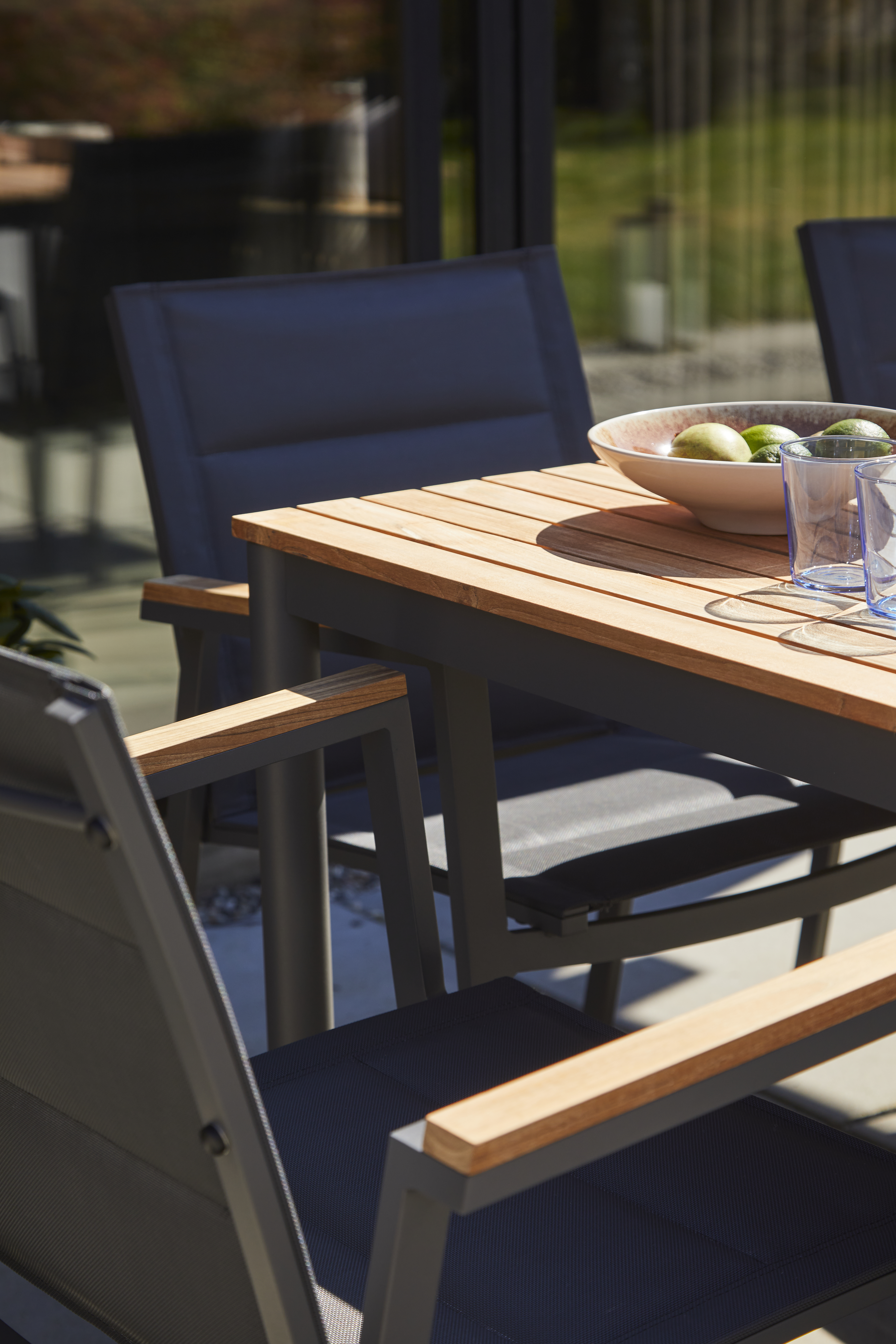 Cinas Mood Rounded Ruokapöytä Luonnonväri/Antrasiitti 167 x 100